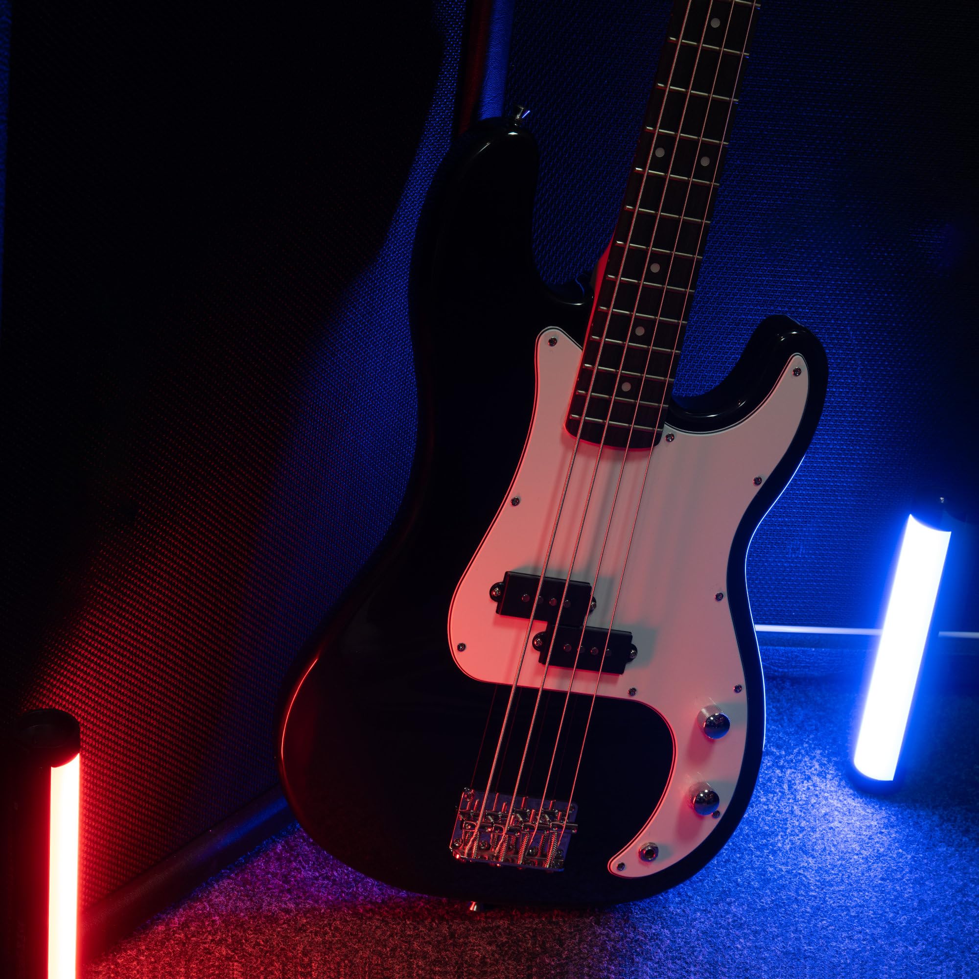 Rocktile Puncher Preci Style E-Bass (Bassgitarre, geteilter Tonabnehmer, 22 Bünde, Griffbrett aus Engineering Wood) schwarz