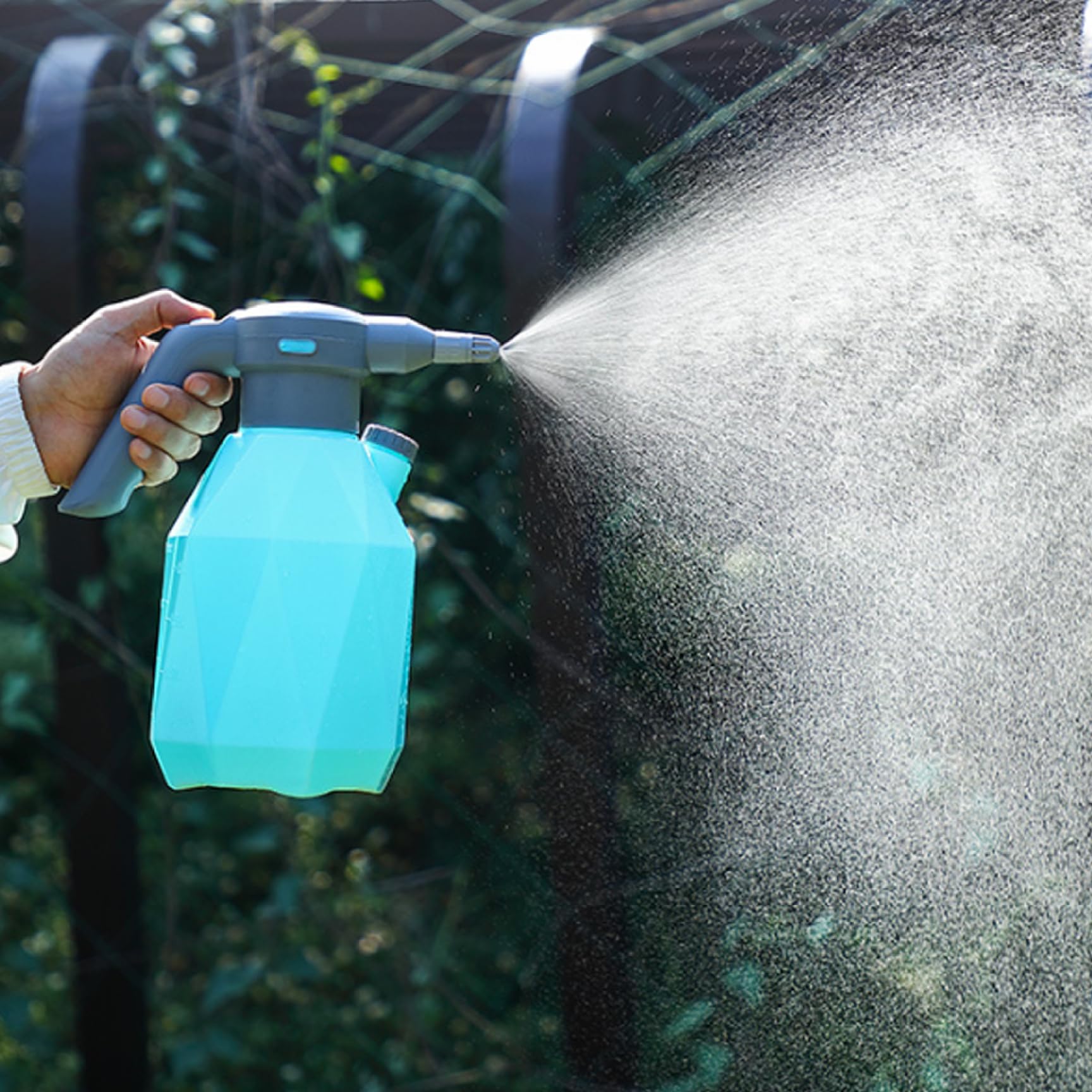 Spruzzatore elettrico, spray a spruzzo elettrico USB 2L, 2 Spruzzatore a pressione da 2000 mAh con spruzzatore in scala dell'ugello di estensione per giardinaggio annaffiato, blu, spruzzatori