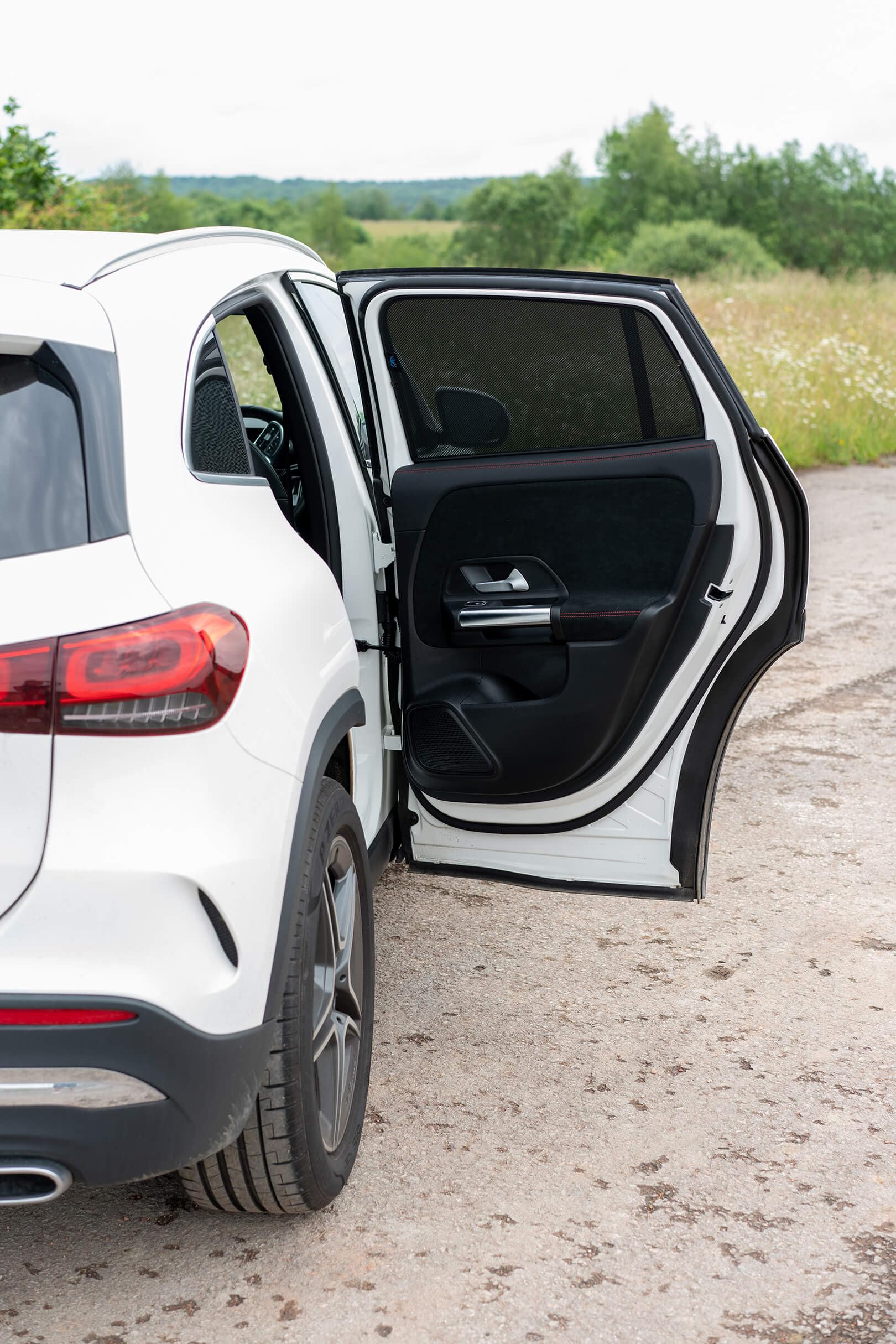 CAR SHADES zestaw (tylne drzwi boczne) kompatybilny z Mercedes GLA (H247) 2020- (2 sztuki) - niestandardowe osłony przeciwsłoneczne do samochodów