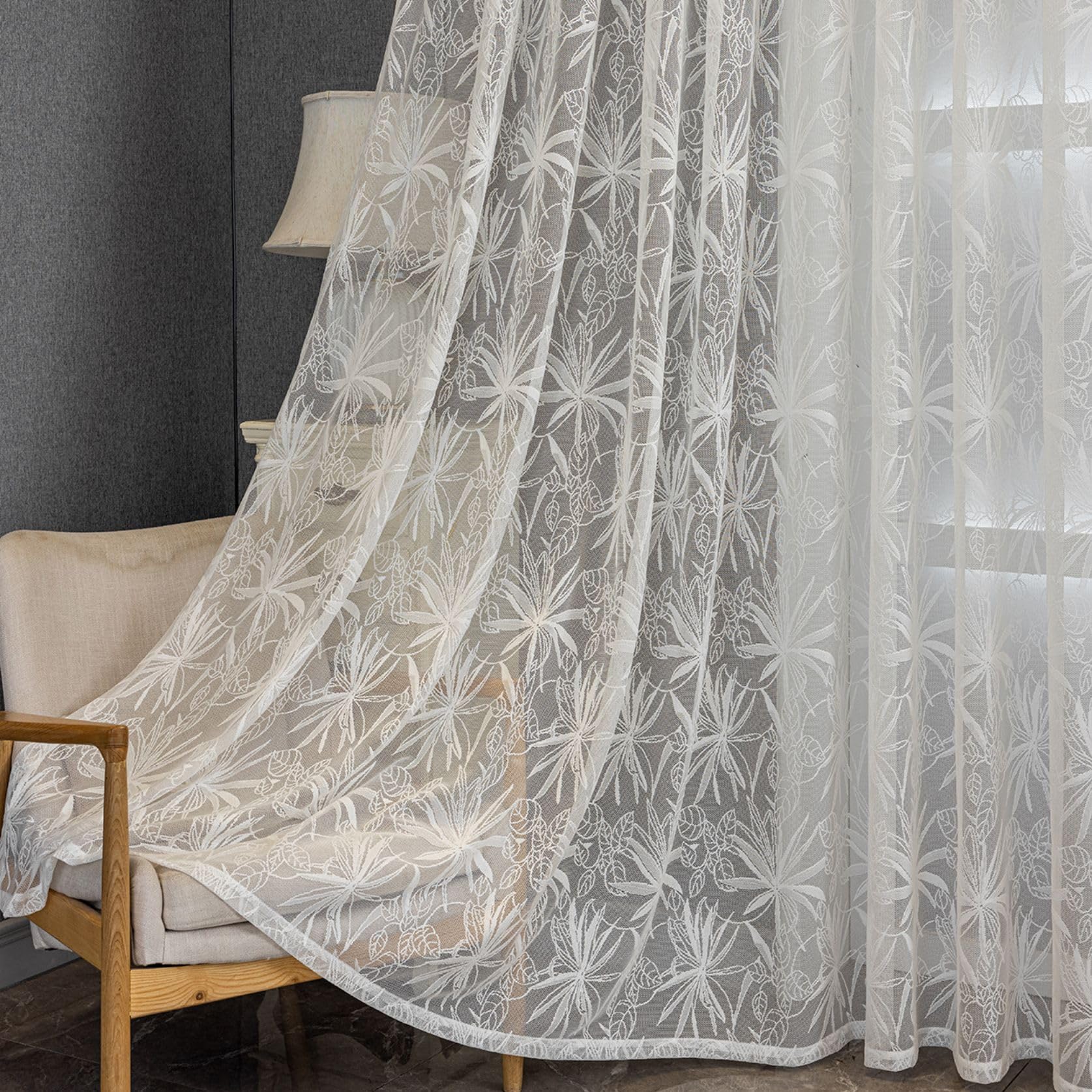 Jacquard Scheibengardine mit zarten Maple Blättermuster halbtransparente weiße Bistrogardine mit Kräuselband für Wohnzimmer & Balkon 1 Stück HxB 145x300cm