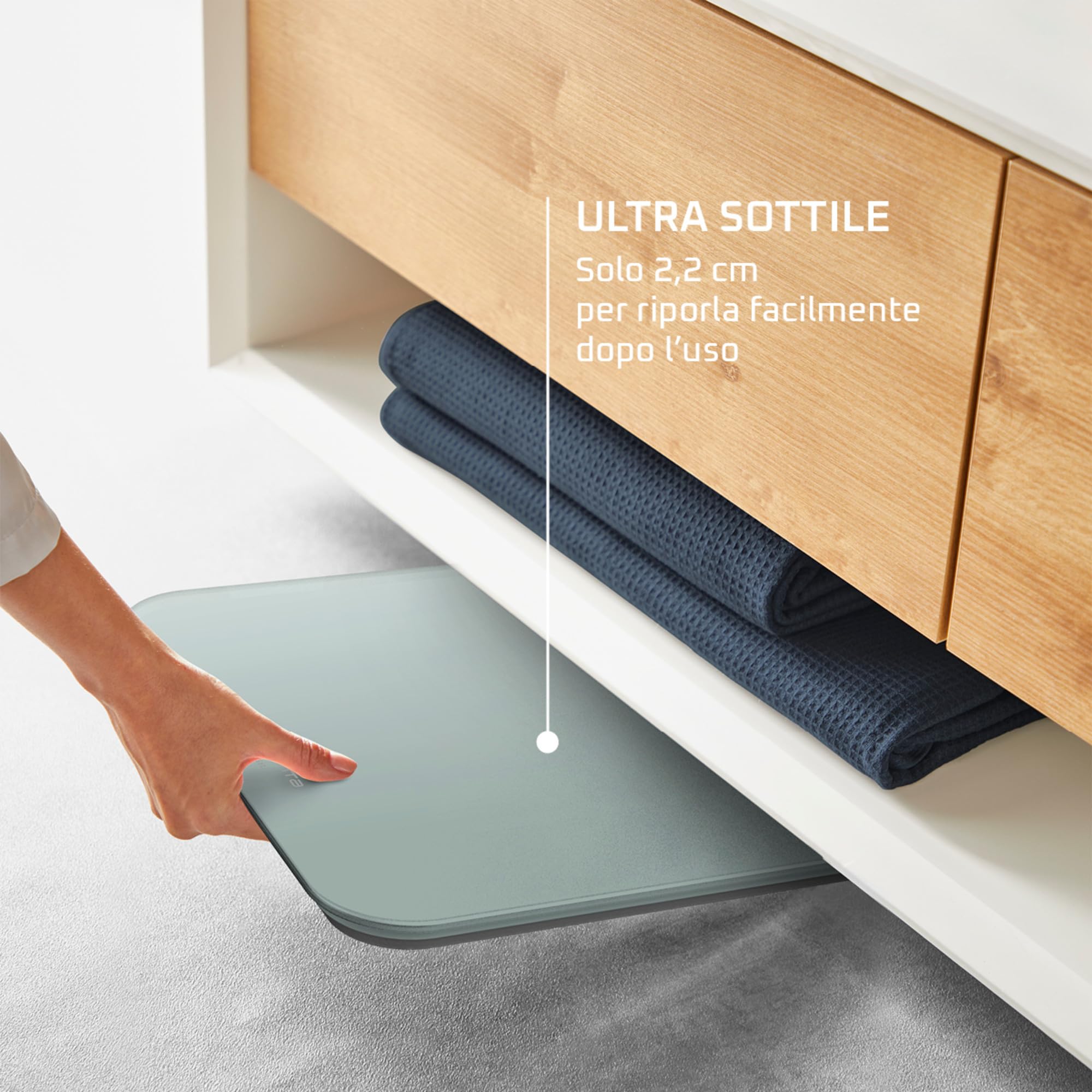 Rowenta Classic 2.0, Bilancia con Schermo Invisibile LED Facile da Leggere, Capacità 180kg, Design Moderno e Funzioni Intelligenti, AutoAccensione e Spegnimento Automatico, Colore Eucalipto, BS1903V0