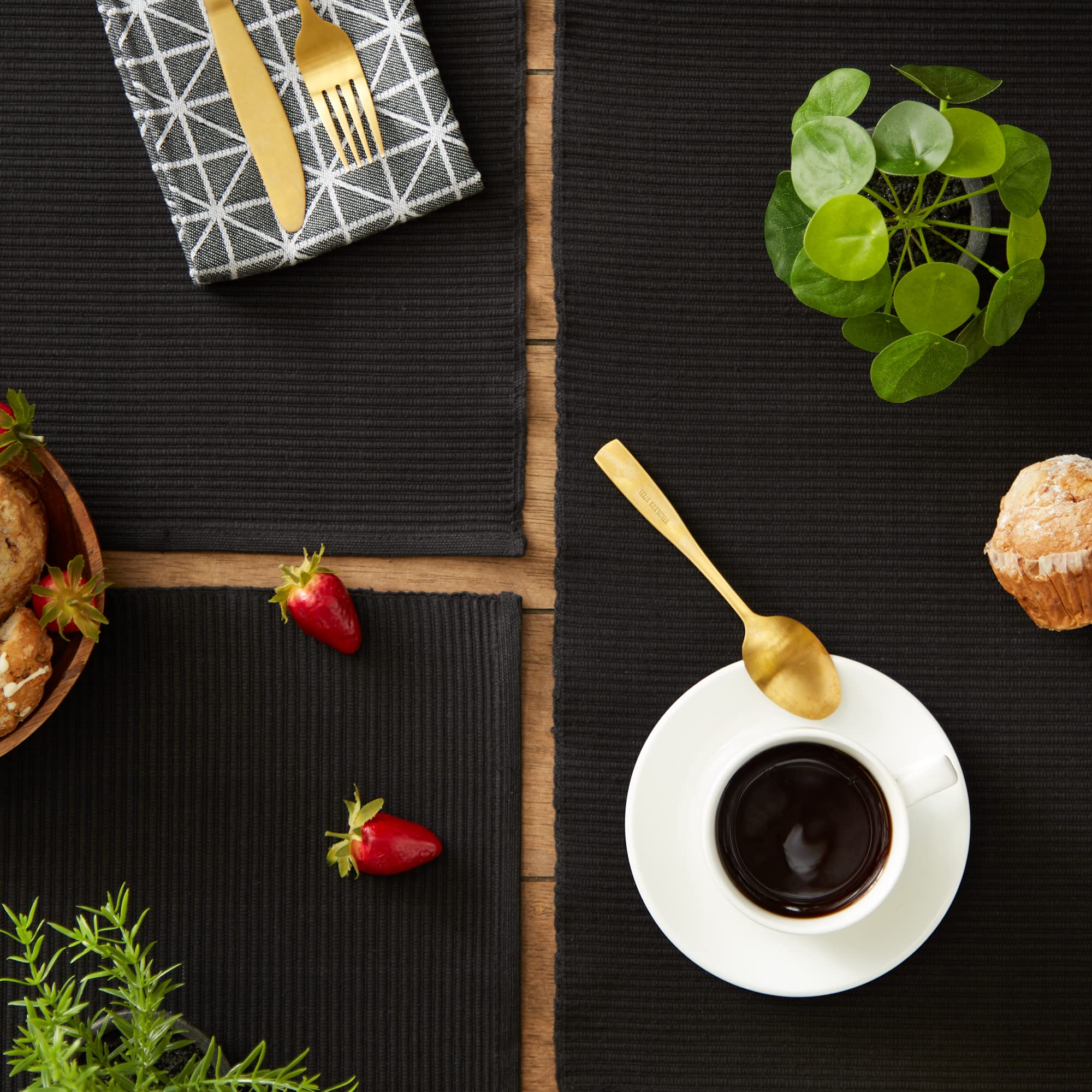DII Basic Everyday Lot de 6 Sets de Table côtelés 100% Coton 33 x 48 cm Noir
