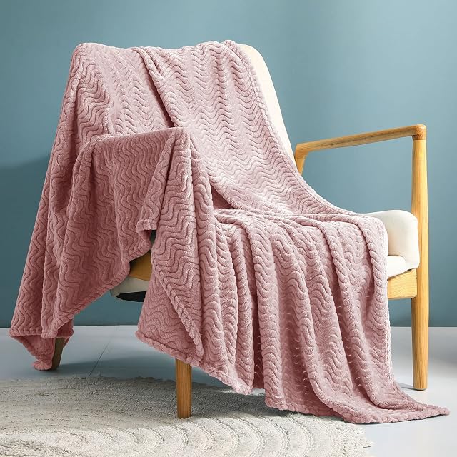 Exclusivo Mezcla Large Flannel Fleece Throw Blanket, 127x178 CM Sofa Throws, Soft Jacquard Weave Wave Pattern Throws for Sofa, Pink Blanket