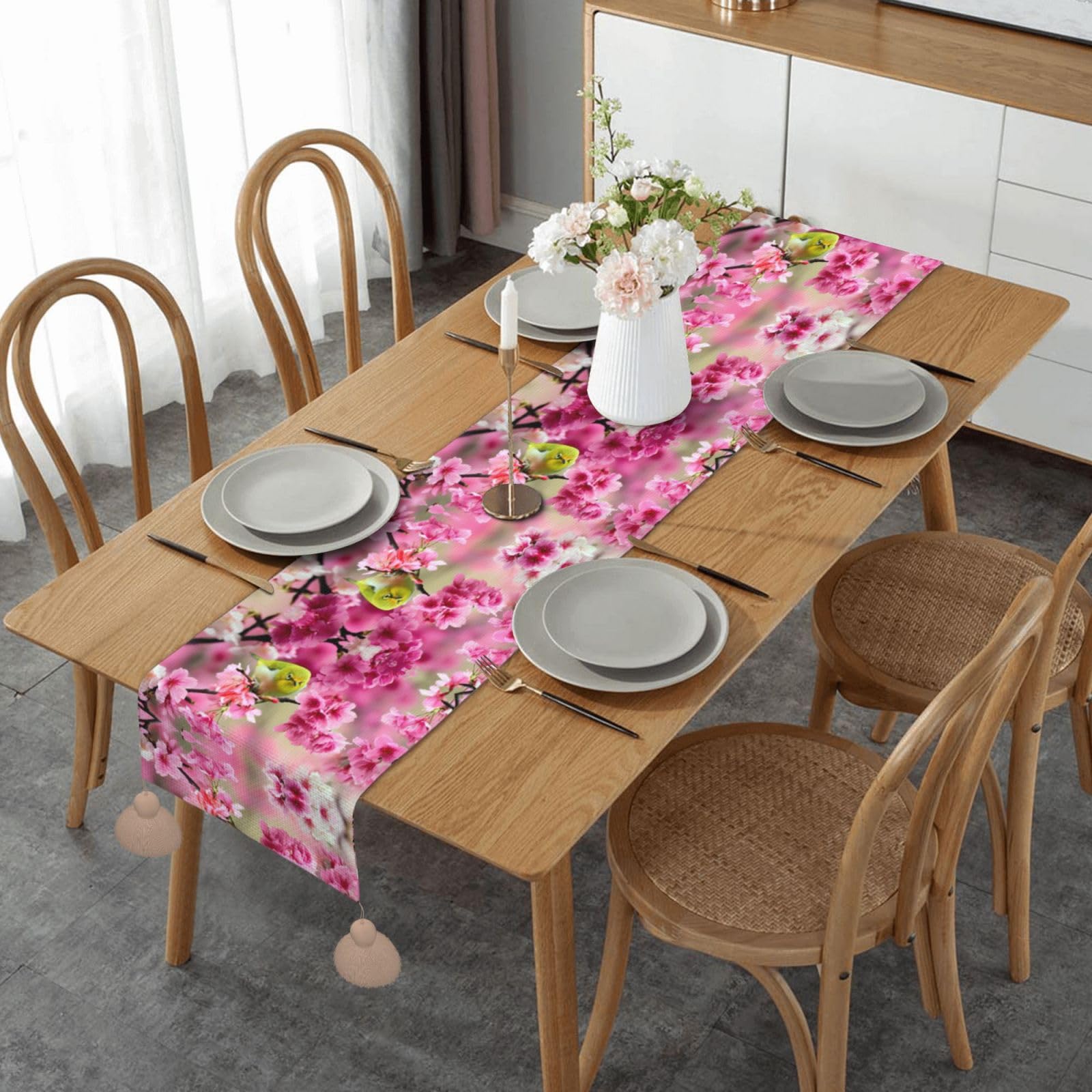 Chemin de table avec pompons oiseau anti-tache pour protéger table en bois des rayures