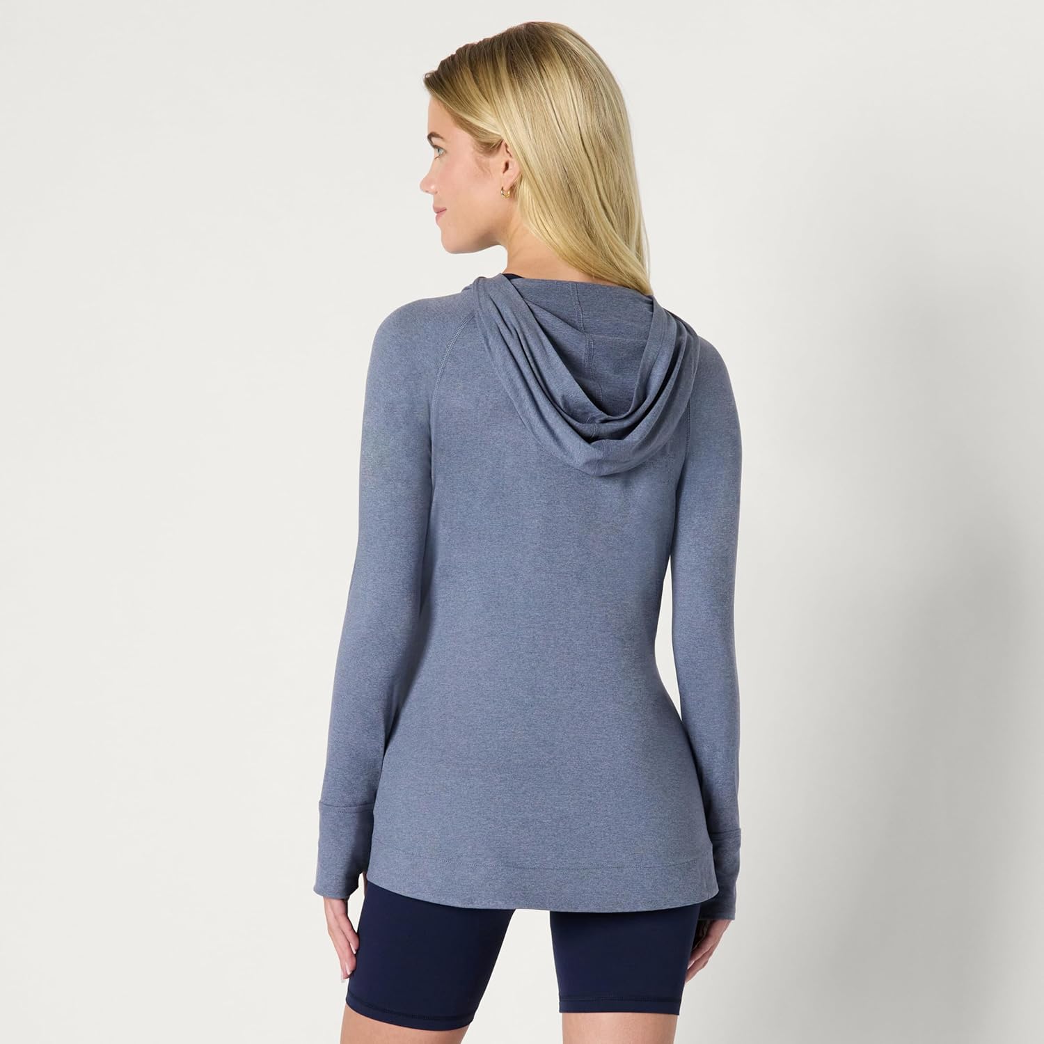 Amazon Essentials Women's Athletic Soft Performance Lightweight Long Sleeve Pullover Hoodie Workout Top, Space Dye - Image 3