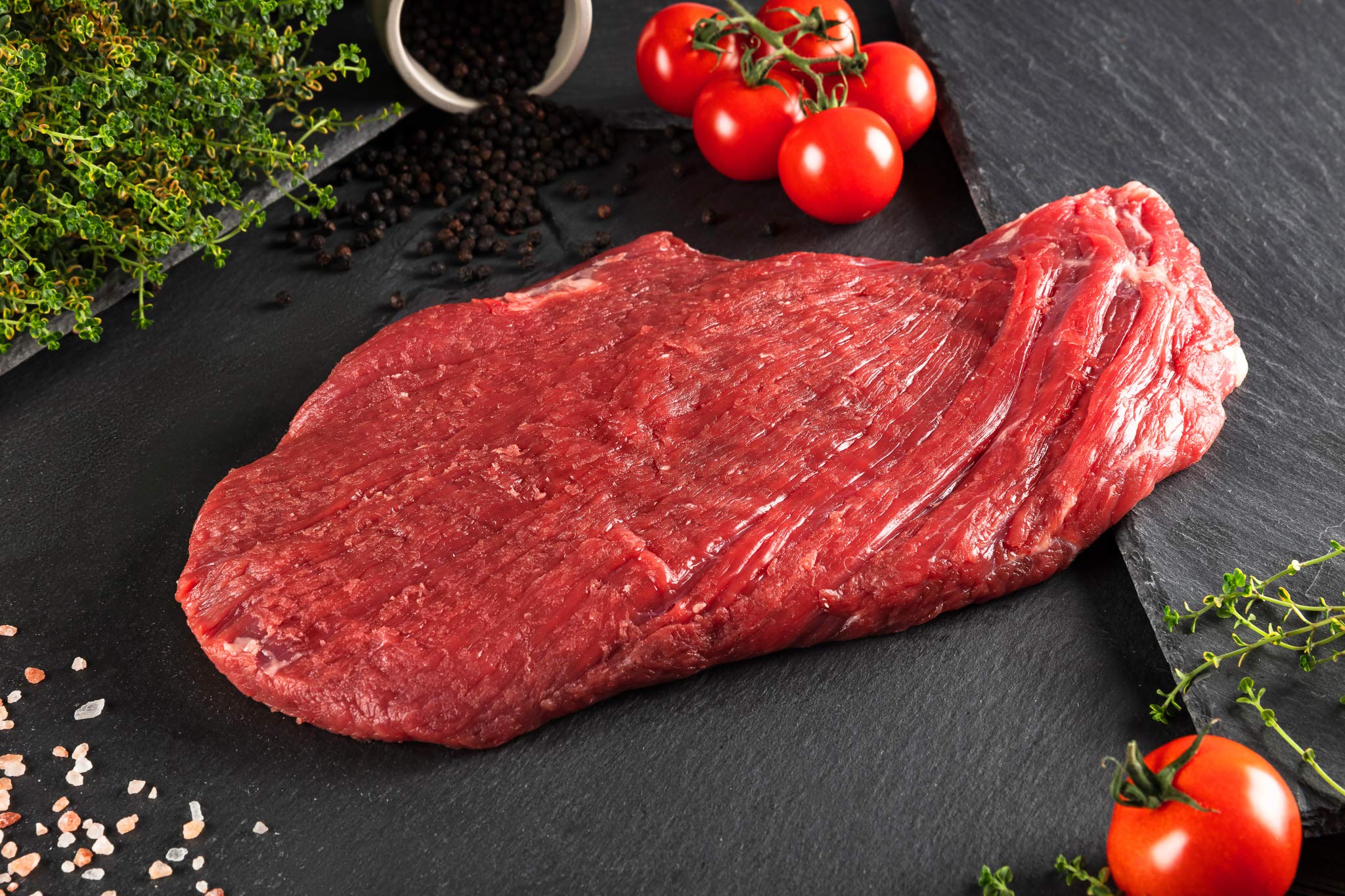 WURSTBARON® Flanksteak-Set, frische Steaks vom Rind, ideal für den Grill, aromatisches und saftiges Grillfleisch, Premium-Qualität aus Bayern, Grillpaket mit 4 Steaks