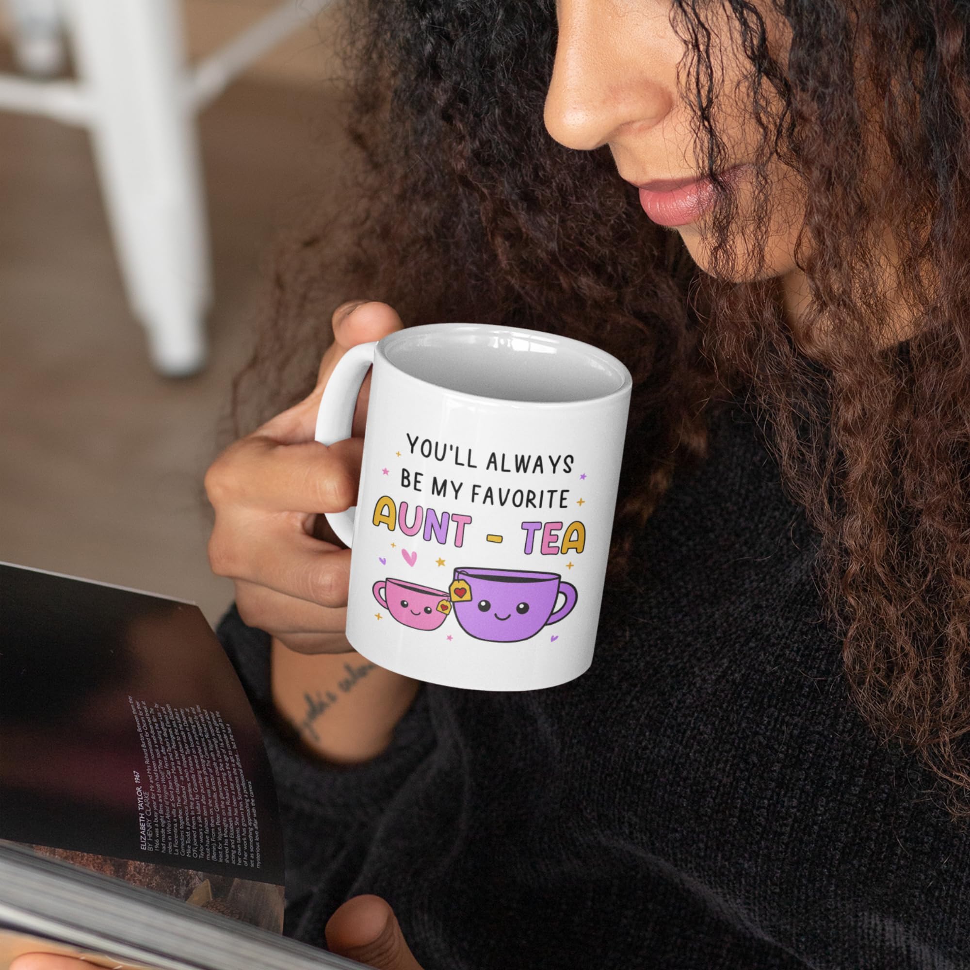 Best Aunt Ever Mug Gift Set - Ceramic Mug, Candle, Cosmetic Bag, Keychain For Aunt's Birthday, Christmas