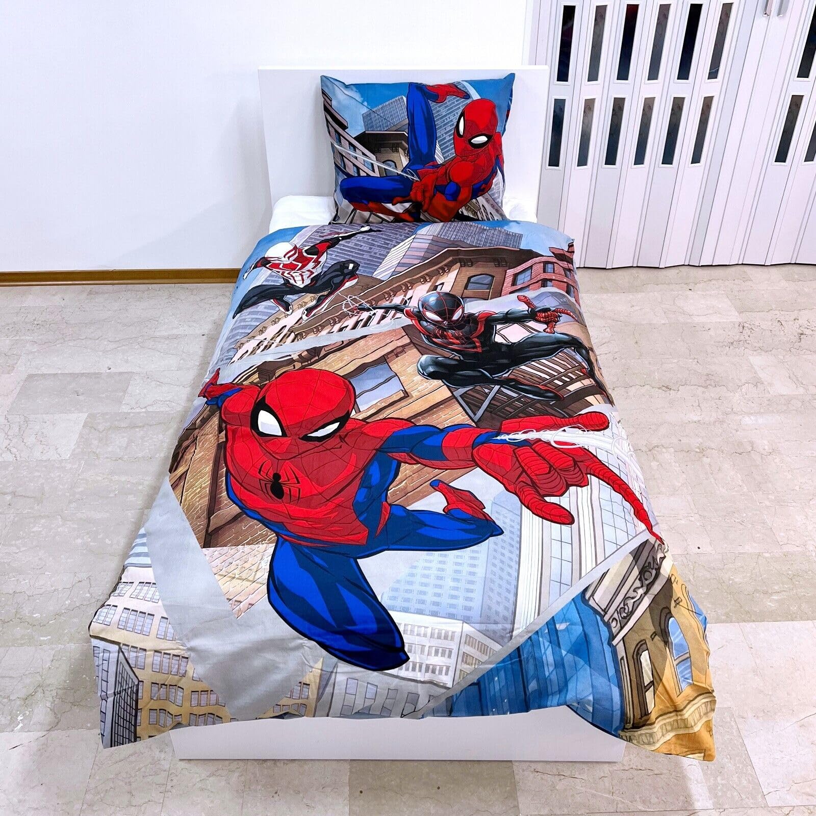 Spiderman Spiderman Máscara Blanca y Miles Morales - Juego de ropa de cama - una funda nórdica de 140x200cm y una funda de almohada 70x90cm - 100% algodón - Multicolor