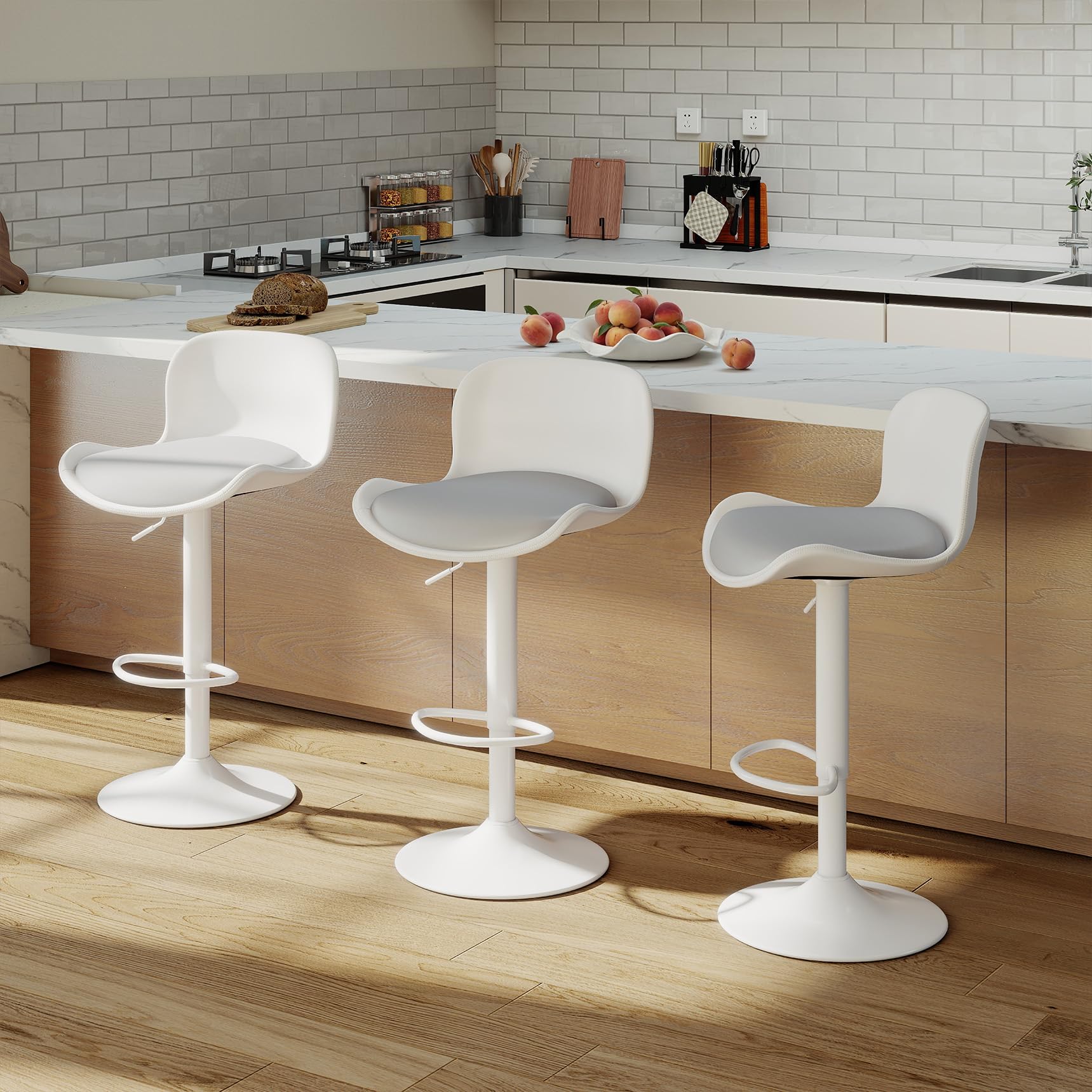 Flysky Sgabelli da bar Set di 3, Sedia girevole a 360°, regolabile in altezza, Sgabello da bar con schienale e poggiapiedi, Sgabello da cucina in similpelle 120kg, Bianco/grigio
