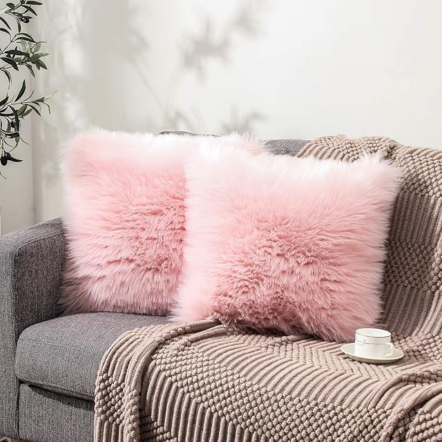 OYIMUA Pink 18'' x 18'' Fluffy Soft Faux Fur Cushion Covers Pack of 2, Luxurious Home Decorative Super Soft Plush Pillow covers Case 45 x 45 cm for Sofa Bed Car