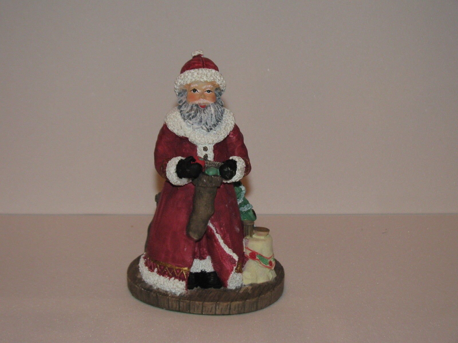 Amazon.com: International Santa Claus Father Christmas United