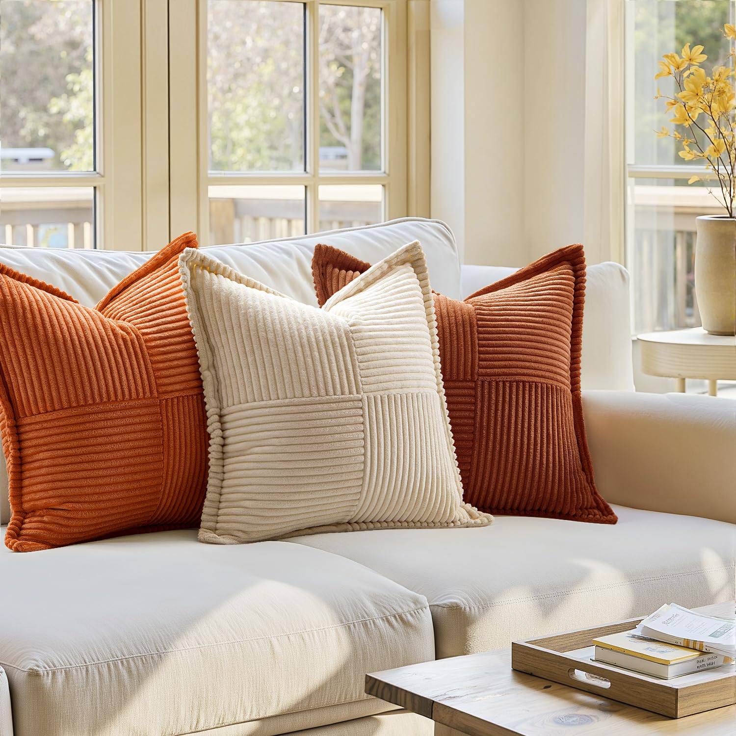 A Simple Guide to Styling Throw Pillows - The Ginger Home, image size:1500x1500