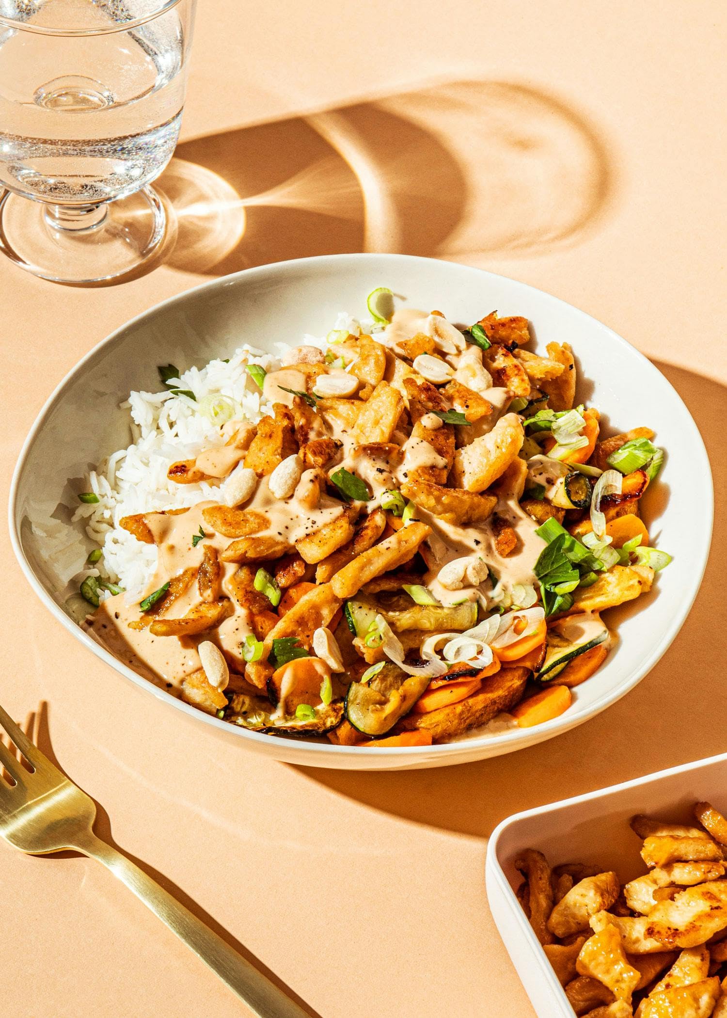 KoRo - Straccetti di soia bio 800 g - 100 % soia - qualità biologica - alternativa di carne vegana - versatile per piadine, curry, wraps