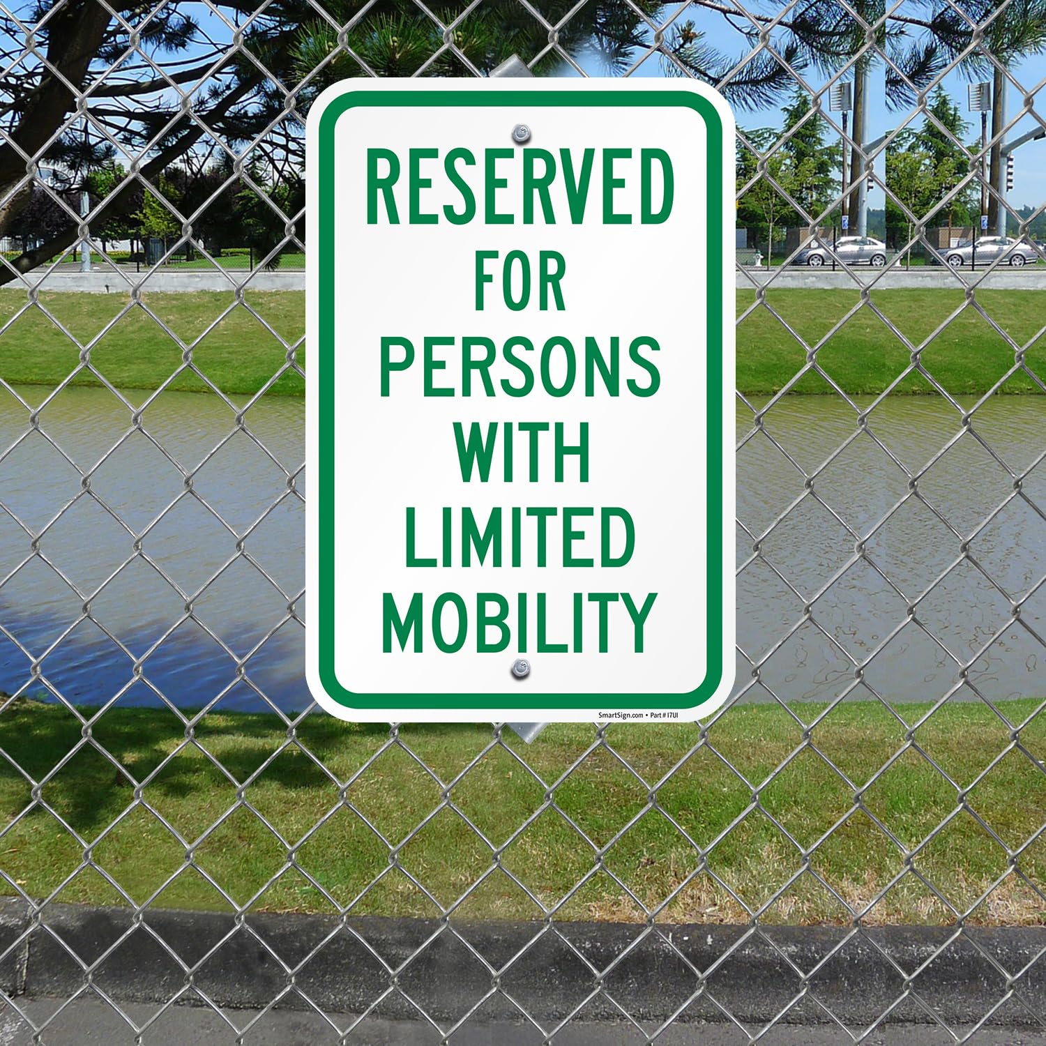 SmartSign Señal de estacionamiento reservado para personas con movilidad limitada, compuesto de aluminio de 120 mil (ACM), material reflectante de grado ingeniero, verde/blanco, fabricado en Estados