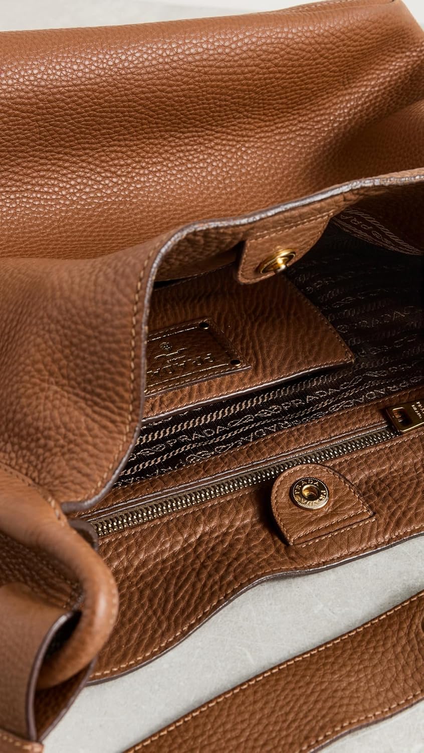 Women's Pre-Loved Prada Leather Shoulder Bag - Image 5