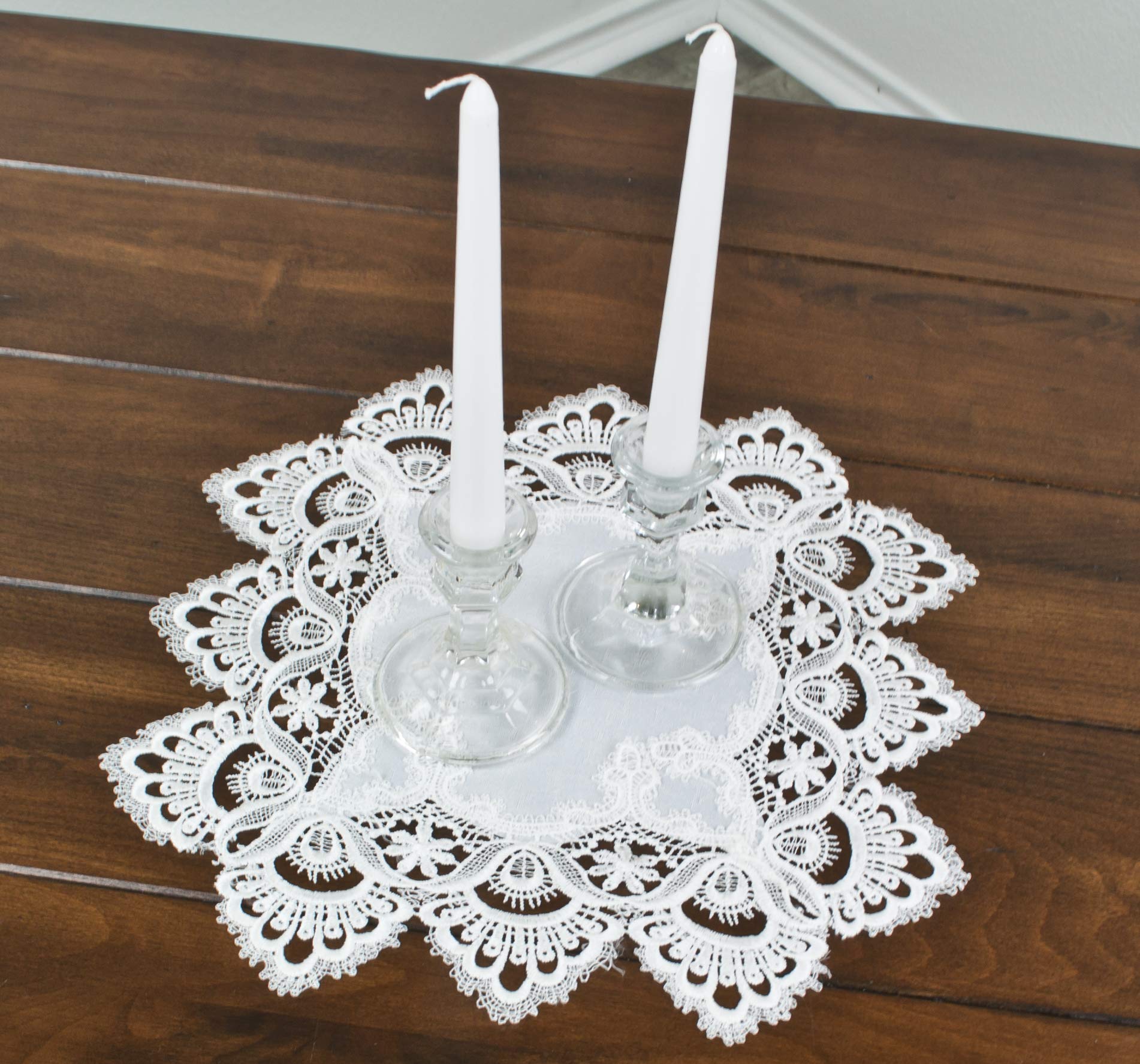 NAPPERON BRODE MAIN DENTELLE RENAISSANCE SUR LIN 35CM X70 OVALE