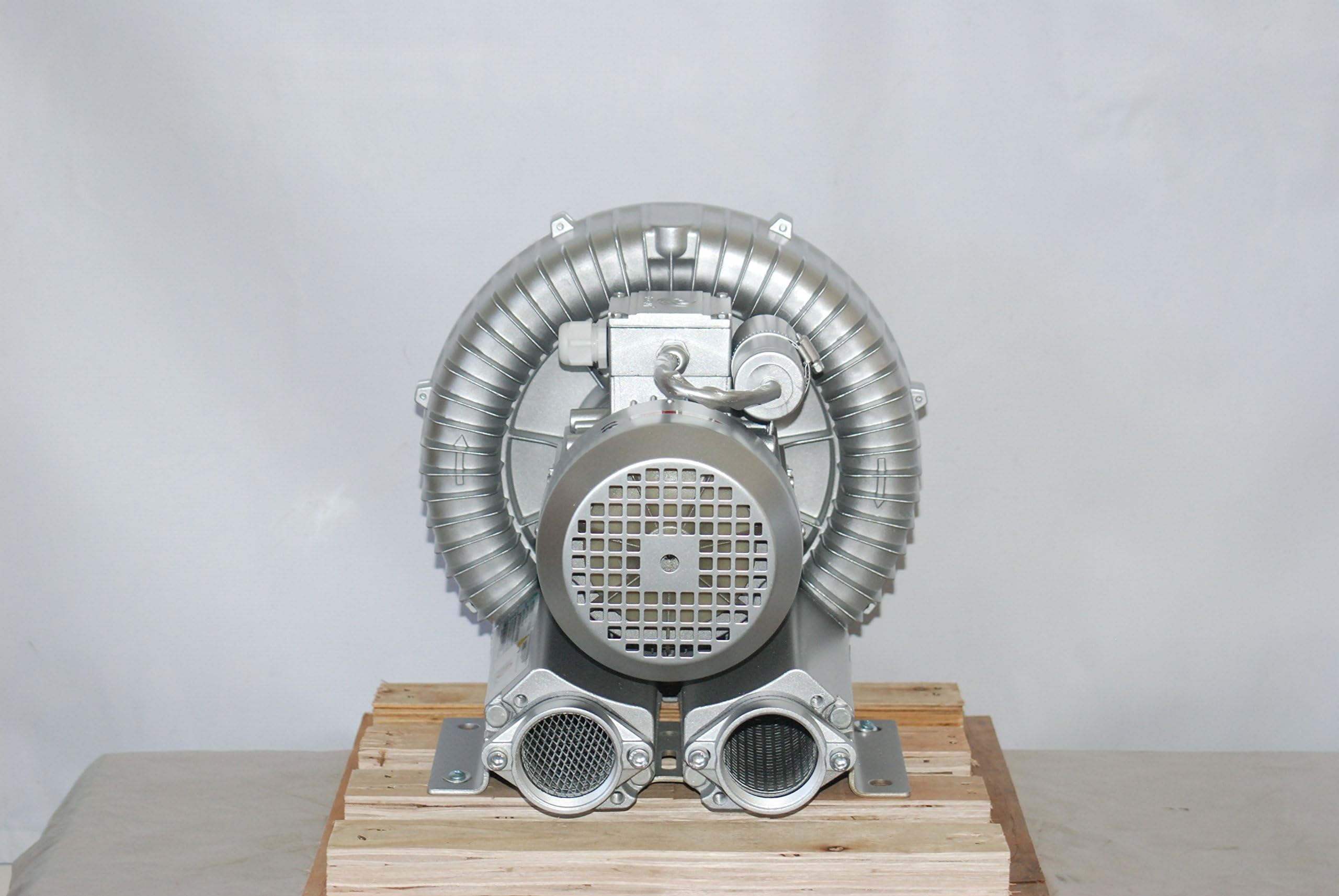 1.75 Hp Regenerative Blower 220V/1Phase, 150 Cfm, 64"H2O press.Goorui-USA GHBH 1D7 12 1R5