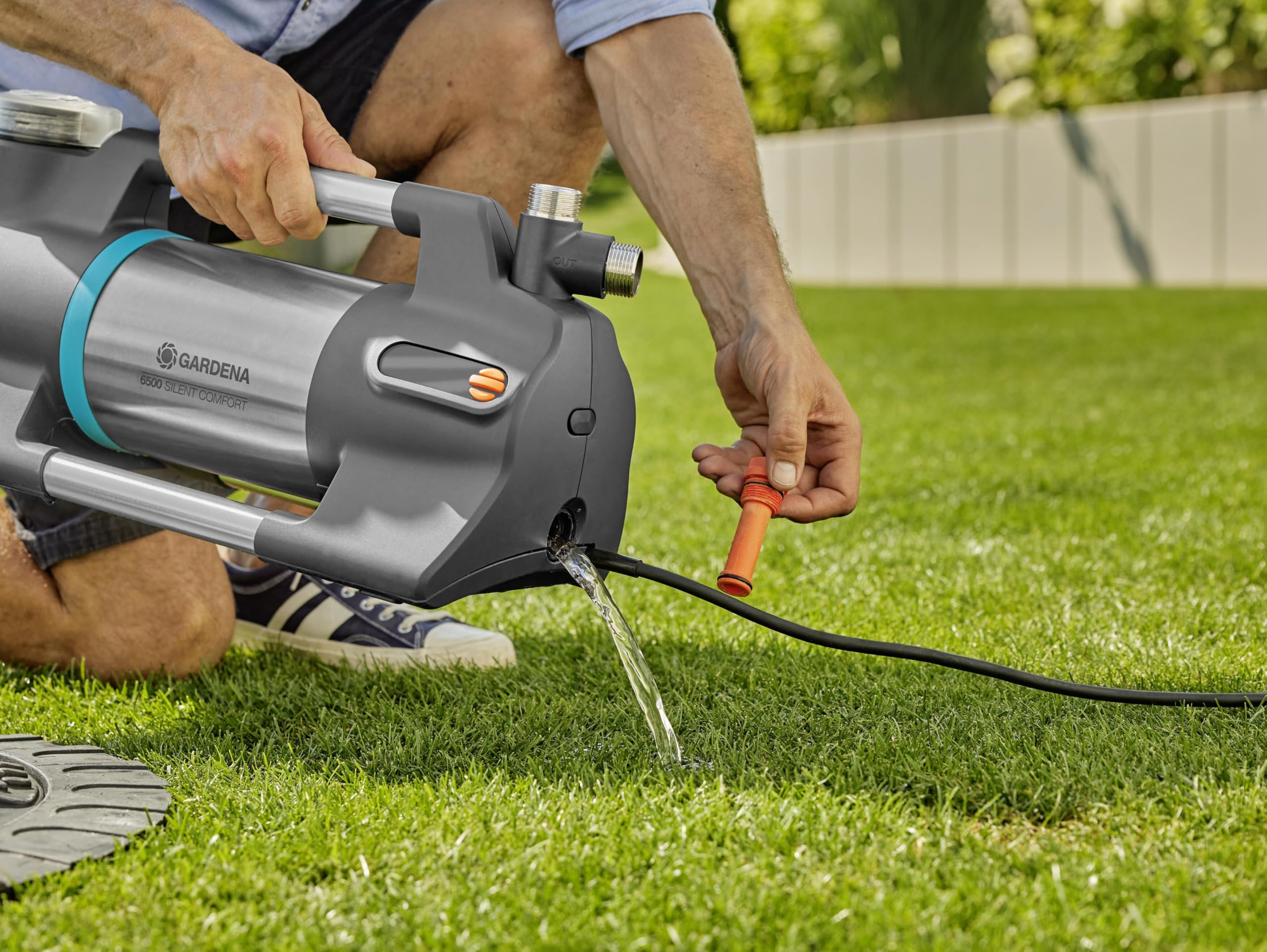 Gardena Pompa da Giardino SilentComfort: Portata 6.500 l/h, Extra Silenziosa, Controllo su App via Bluetooth, Protezione da Funzionamento a Secco (9059-20)