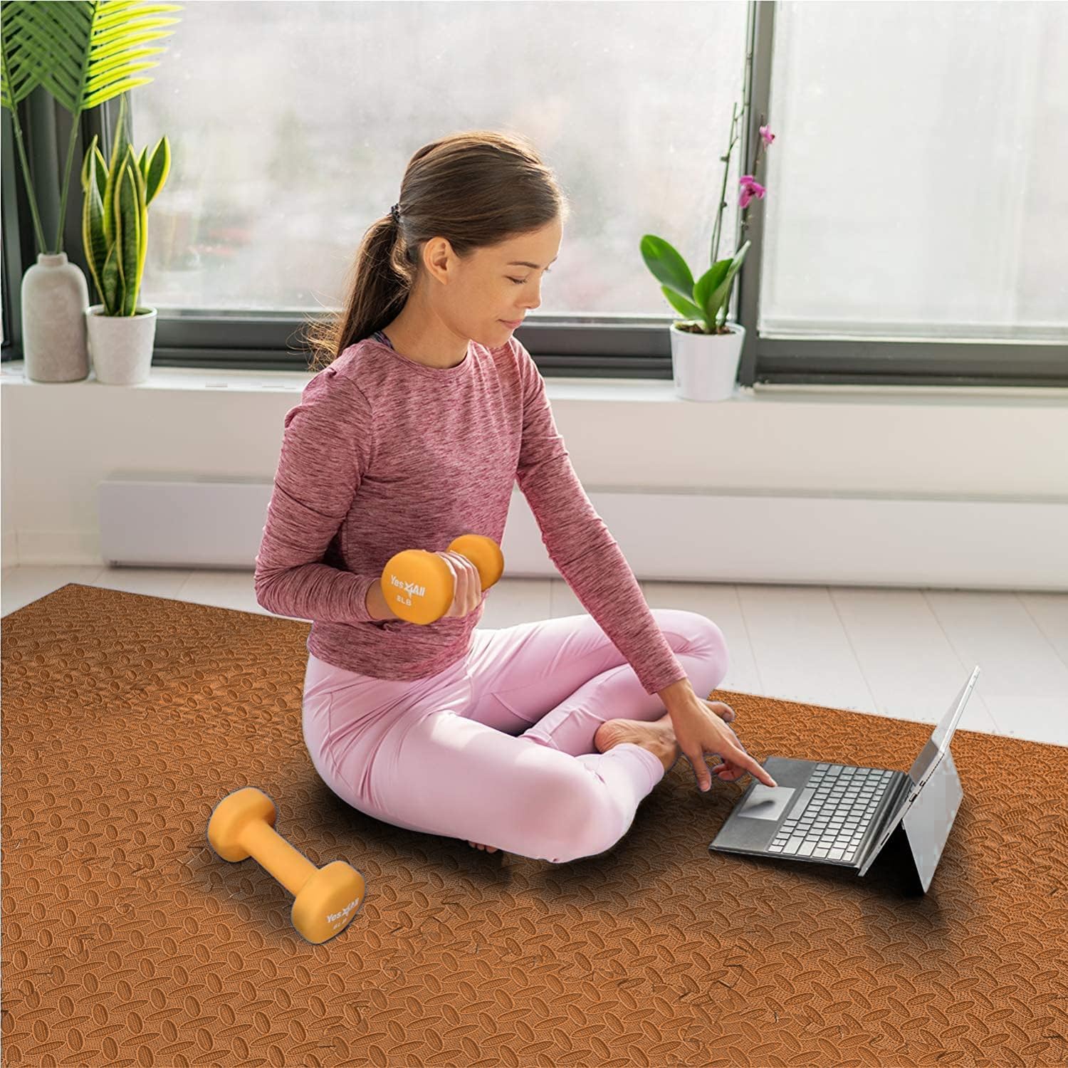 GSQUARE Fitness Puzzle Mat, Gym Floor Mat, Exercise Mat, EVA Foam Interlocking Tiles, Protective Flooring for Gym Equipment and Workouts, 12mm Extra Thick (Brown, 4pcs - 16 Square Feet) 4