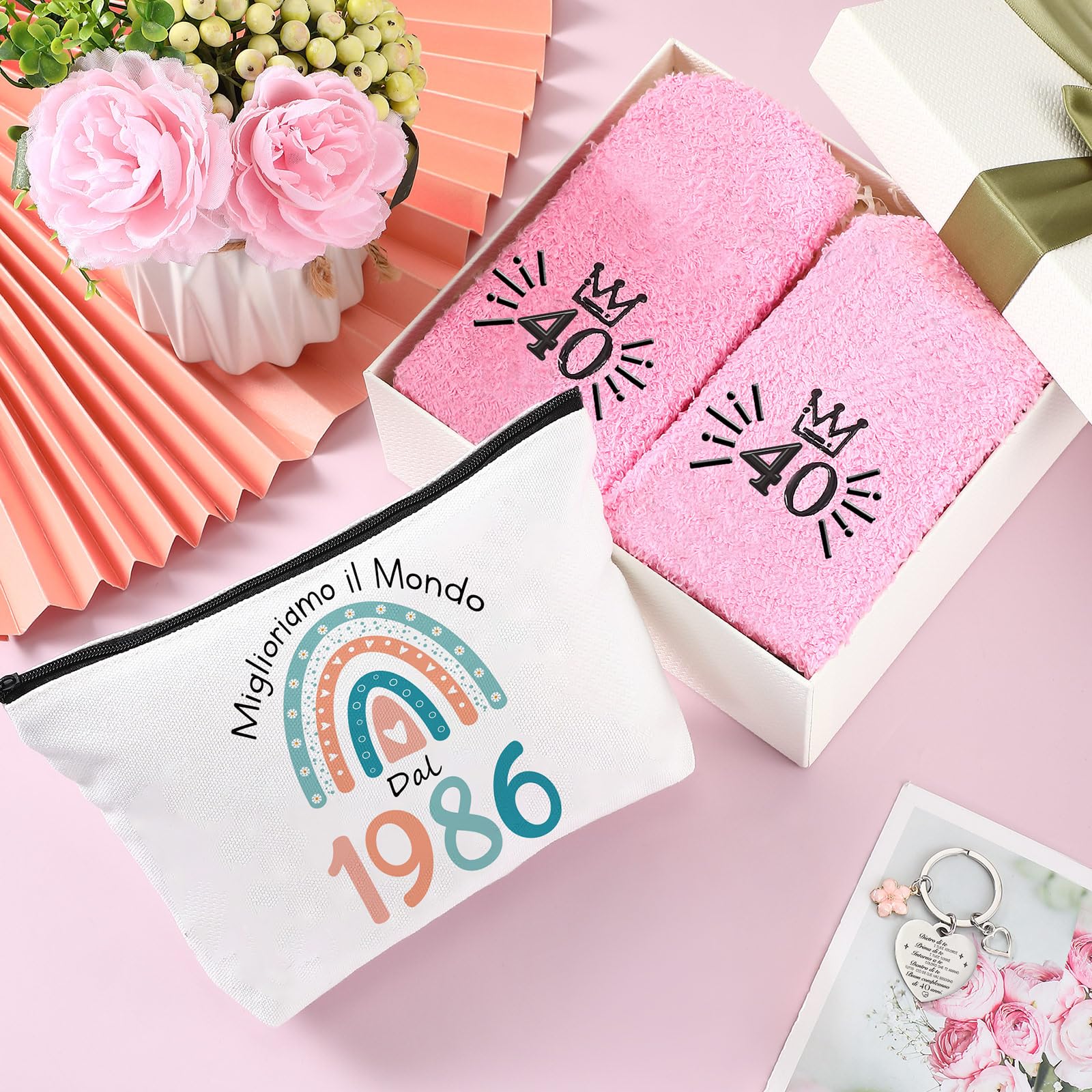 Jadive Regalo 40 Anni Donna Compreso Borsa Cosmetica per Donna Calzini e Portachiavi Ideale Come Regalo Di Compleanno Per Moglie, Sorella O Amica, Celebrare 40 Anni Di Compleanno Donna(1986)