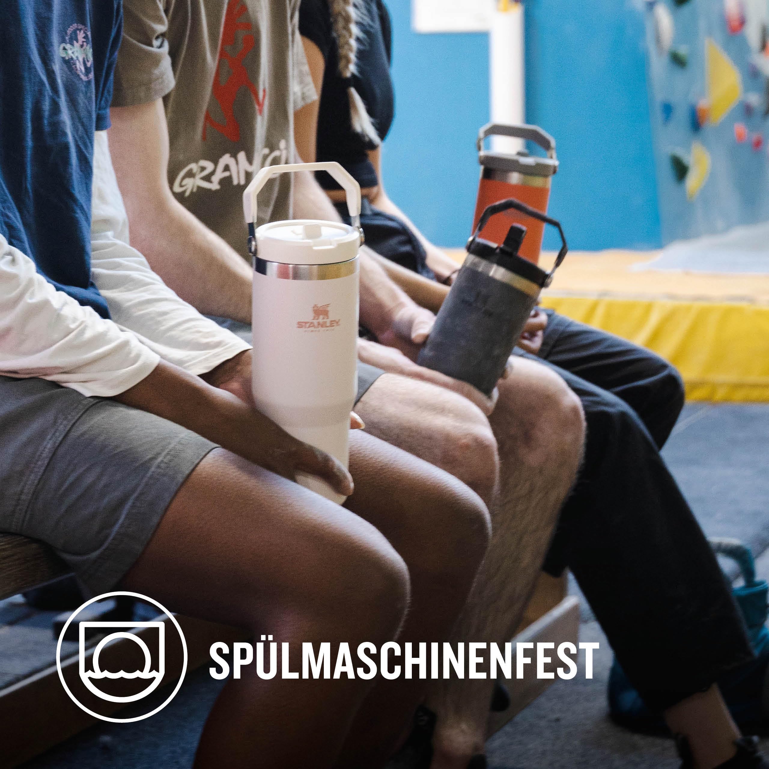 Stanley Flip Straw Tumbler 1.0 Trinkflasche Mit Strohhalm 0.89L - Thermosflasche Hält 12+ Stunden Kalt - Spülmaschinenfest - Sportflasche - Wasserflasche BPA Frei