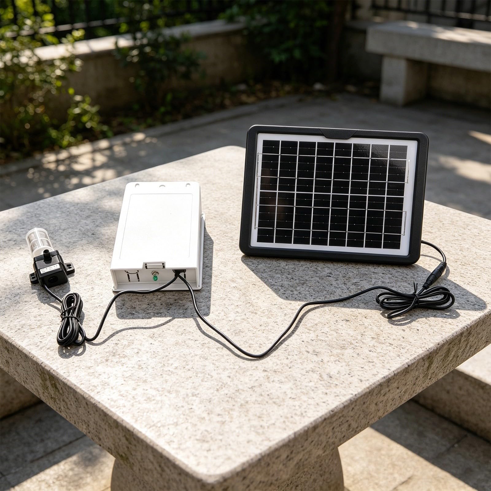 Fontana solare con batteria di riserva, velocità regolabile per aeratore per laghetto da giardino, filtro impermeabile per laghetto e circolazione dell'acqua (9 V, 6 W, 5200 mAH)