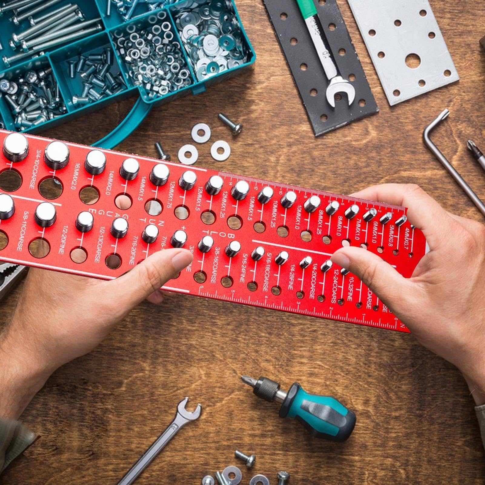 Filettimetro Misuratore Dimensioni Bulloni e Viti Resistente | Multiuso Misura, Tester Dimensioni Viti Per Manutentori, Appassionati Di Bricolage, Fai Da