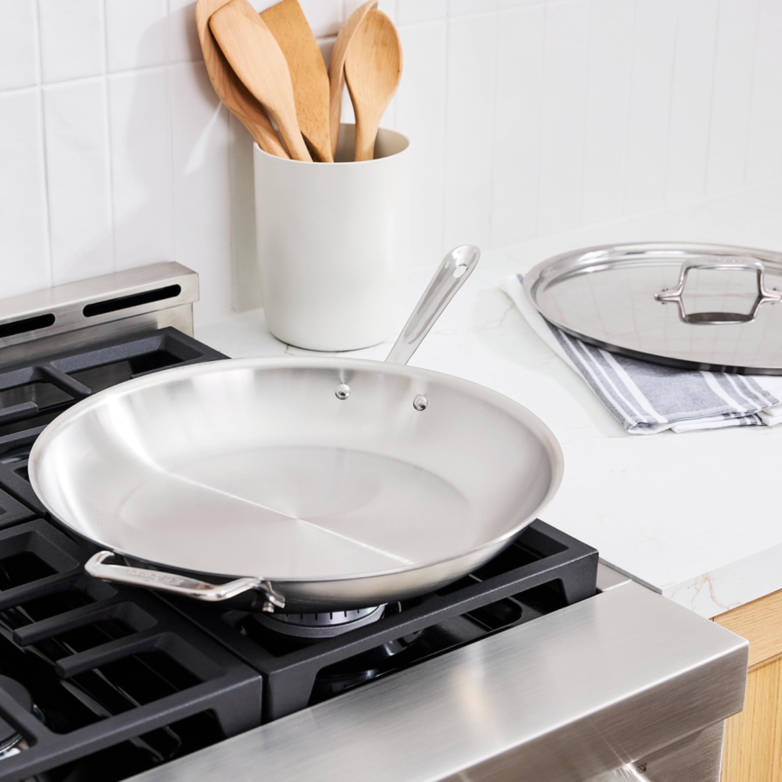 ALL-CLAD D5 5-PLY ２８ センチ ステンレス 蓋付きフライパン Amazon.com: All-Clad D5® Stainless Steel 10
