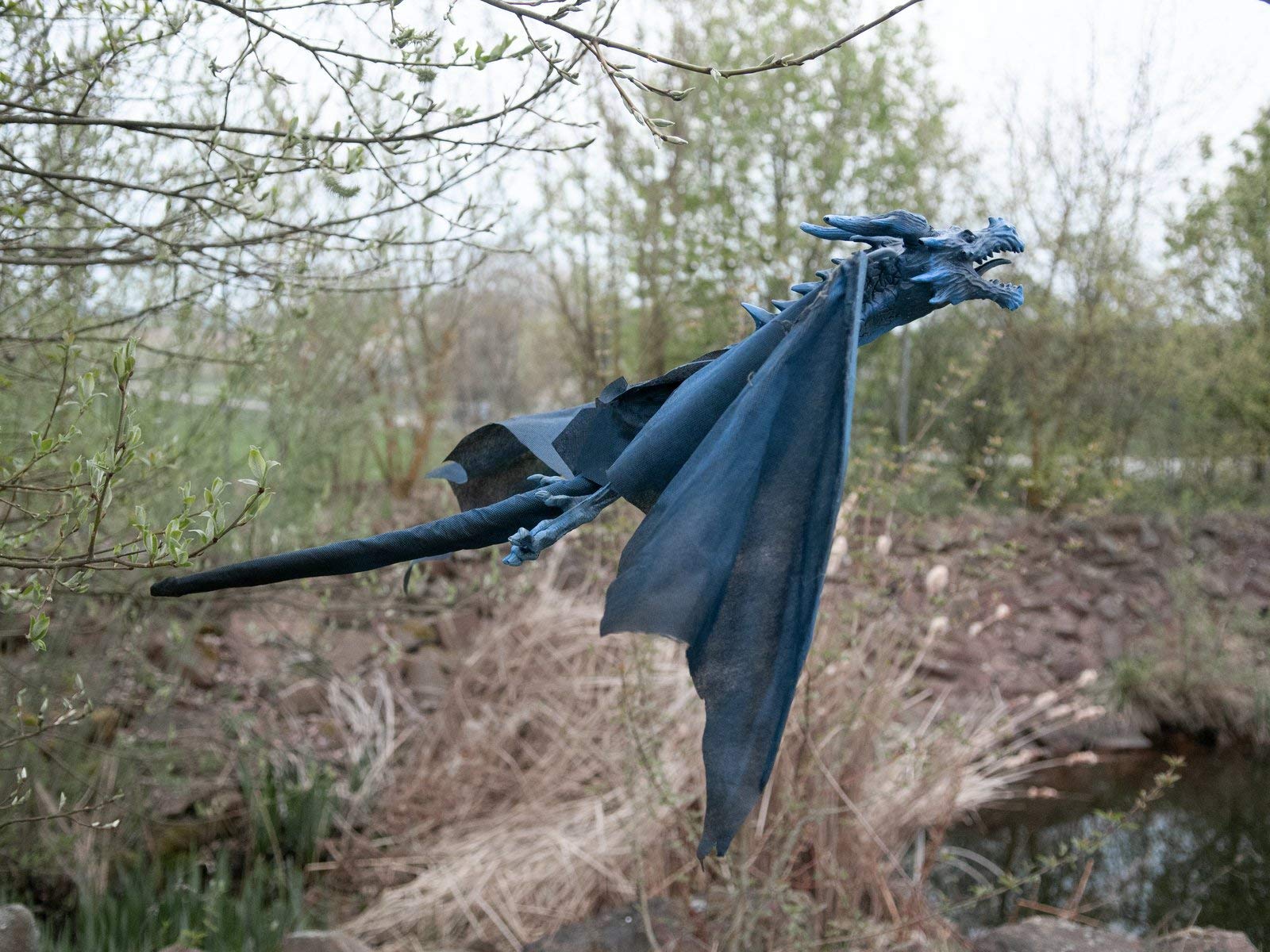 EUROPALMS Halloween Flying Dragon, animiert, blau, 120cm | Animierte Drachenfigur zum Aufhängen