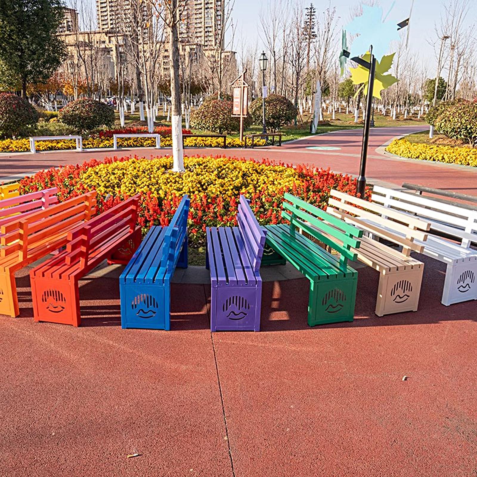 Odporna na warunki atmosferyczne metalowa ławka ogrodowa 119 cm z oparciem – idealne siedzisko na patio na park, podwórka, nics i werandę – czerwona ławka do relaksu na podwórku