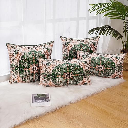 Miniatura 9 de ASPMIZ Juego de 2 fundas de almohada bohemias de 18 x 18 pulgadas, almohadas decorativas de terciopelo con diseño étnico verde navideño para sofá,