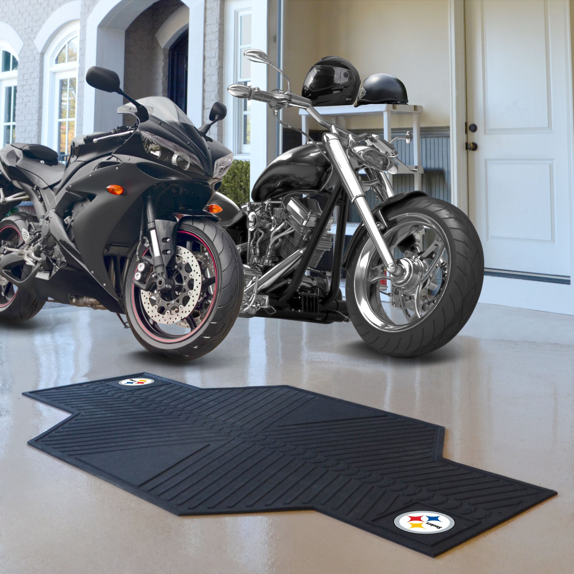 FANMATS 15331 NFL Pittsburgh Steelers Motorcycle Mat , Black, 82.5