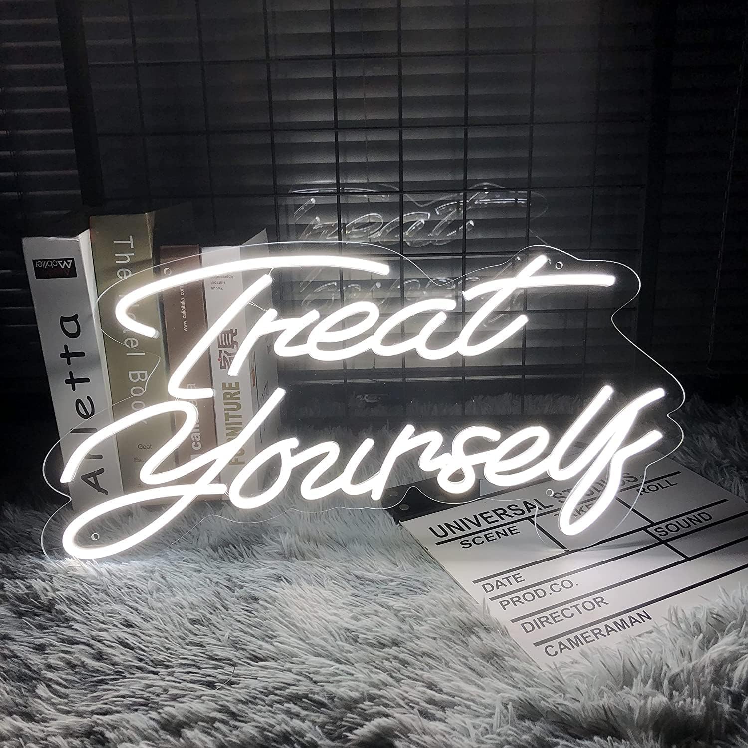 Znak neonowy LED Rozkoszuj się Neonami, Wystrój pokoju imprezowego Zasilane przez USB Białe neony LED, Wiszące na ścianie lampki nocne Szyld, 42X15cm