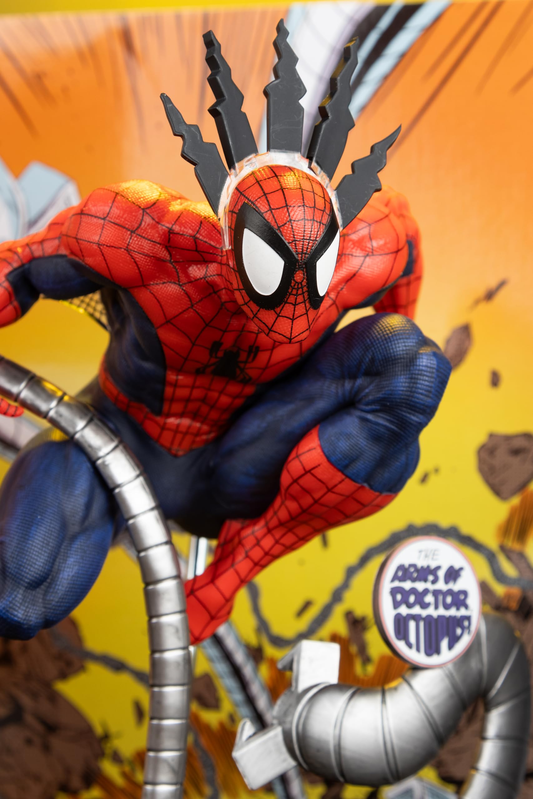Marvel Spider-Man Skala 1:6. Kolekcjonerska ze sceną i komiksem (Marvel Tales #223) Zabawki McFarlane