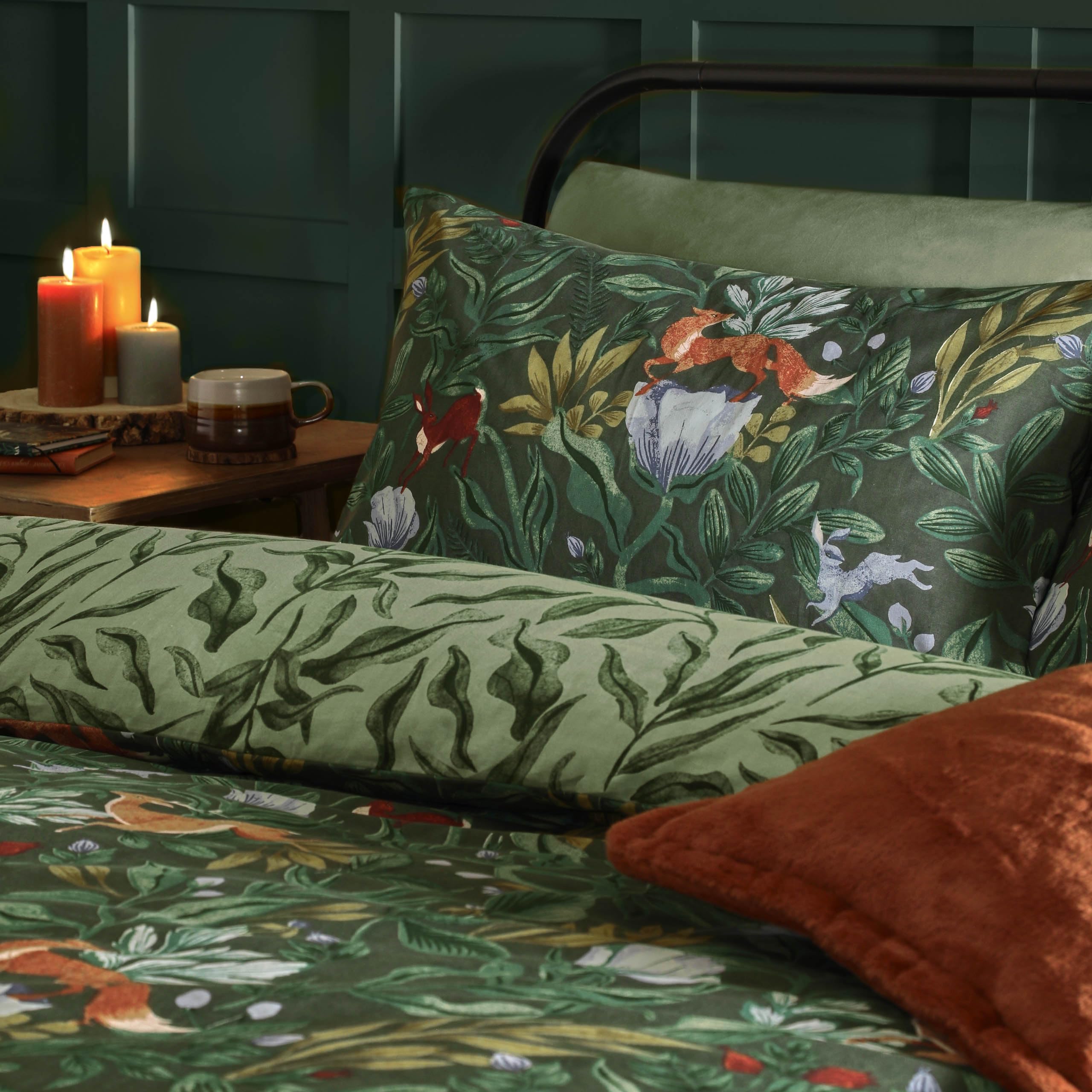 furn. Into The Woods Duvet Cover Set - Reversible Woodland Animal Cotton Blend Bedding Set (Forest Green - Double) - Image 3