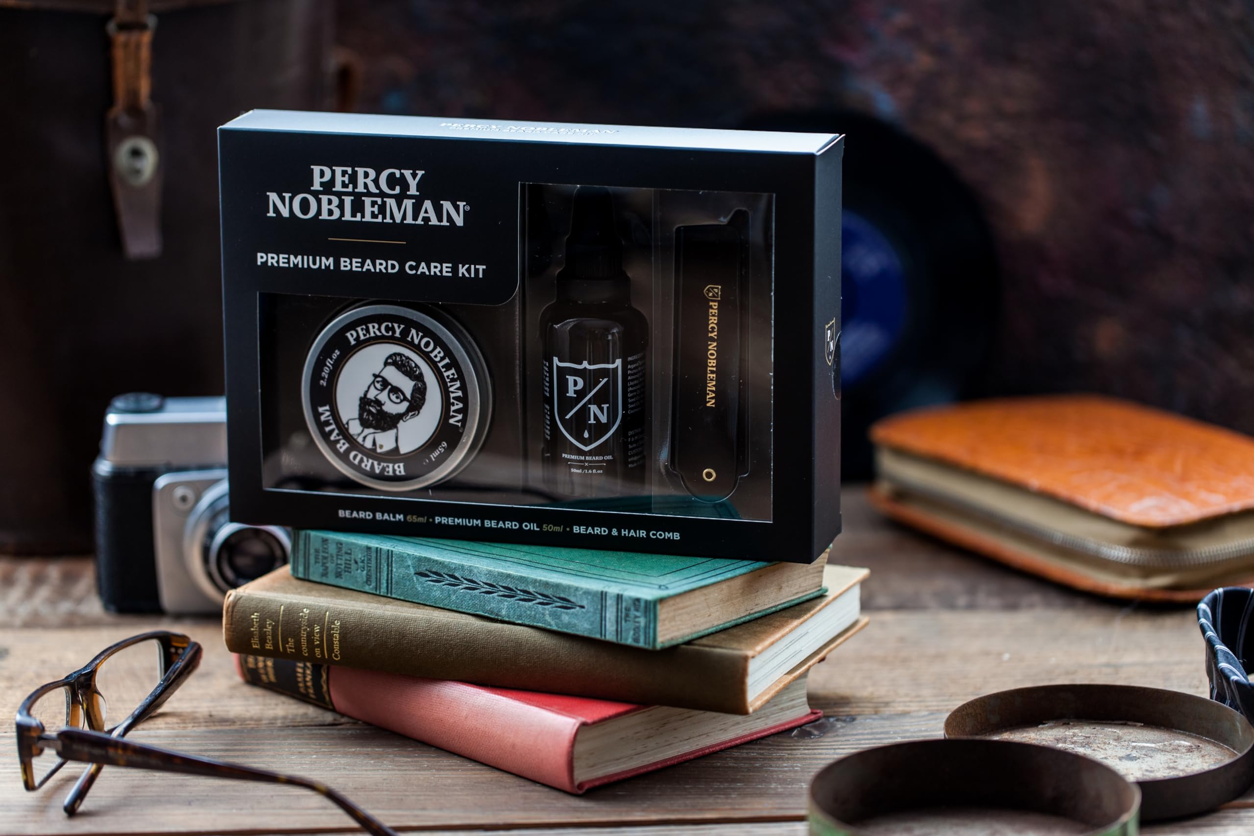Kit de Soin de Barbe Premium Percy Nobleman, un Coffret de Soin de Barbe en Édition Limitée, Contenant une Huile de Barbe Premium, un Baume pour Barbe et un Peigne Pliable