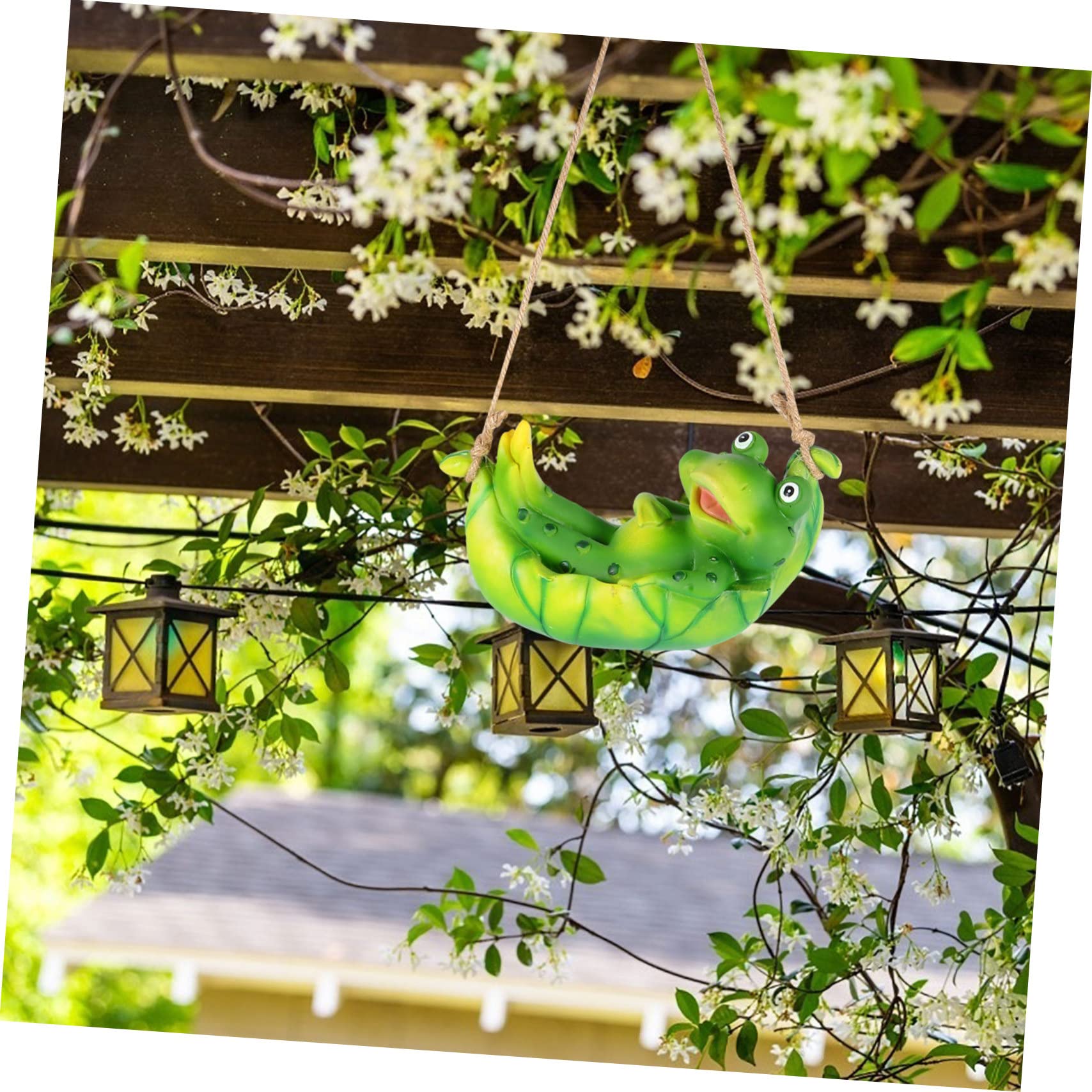 Toyvian 2 Stück Hängende Froschfigur Harz Charmante Gartendeko für Innen und Außenbereich Hängende Dekoration für Garten Terrasse oder für Gartenliebhaber zu Feiertagen