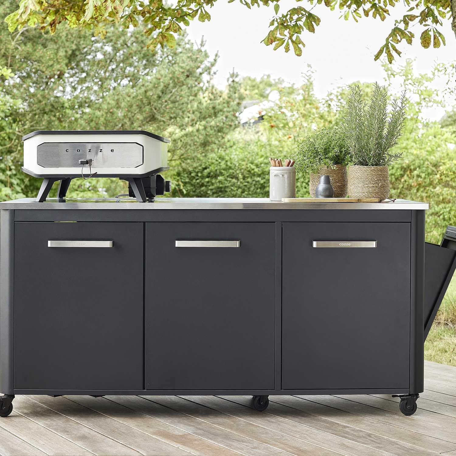 Cozze® Cocina de Exterior 180 con encimera INOX – módulo de Cocina Exterior Modular con 3 Puertas, Cubo de Basura Integrado, Soporte para 2 bombonas de Gas, 6 Ruedas, Carga 150 kg