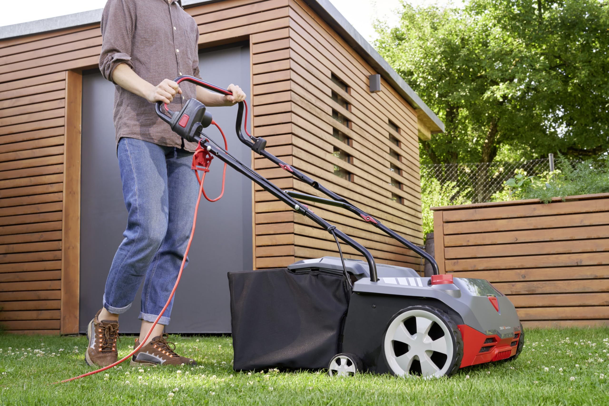AL-KO Escarificador eléctrico 38.4 E Combi Care, Potencia del Motor de 1400 W, Ancho de Trabajo de 38 cm, Incluye Saco de 55 L, para césped de hasta 800 m²