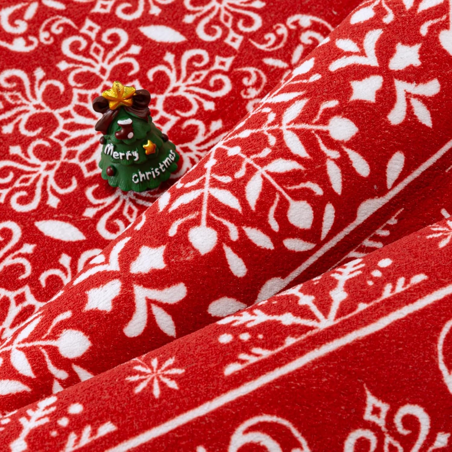 PureCozy 2x8 Runner Rug Red Snowflake Washable Hallway Carpet Xmas Holiday Decor Bedroom Carpet Non Slip Kitchen Mat Indoor Accent Rug Decorative Dining Room Laundry Room Living Room