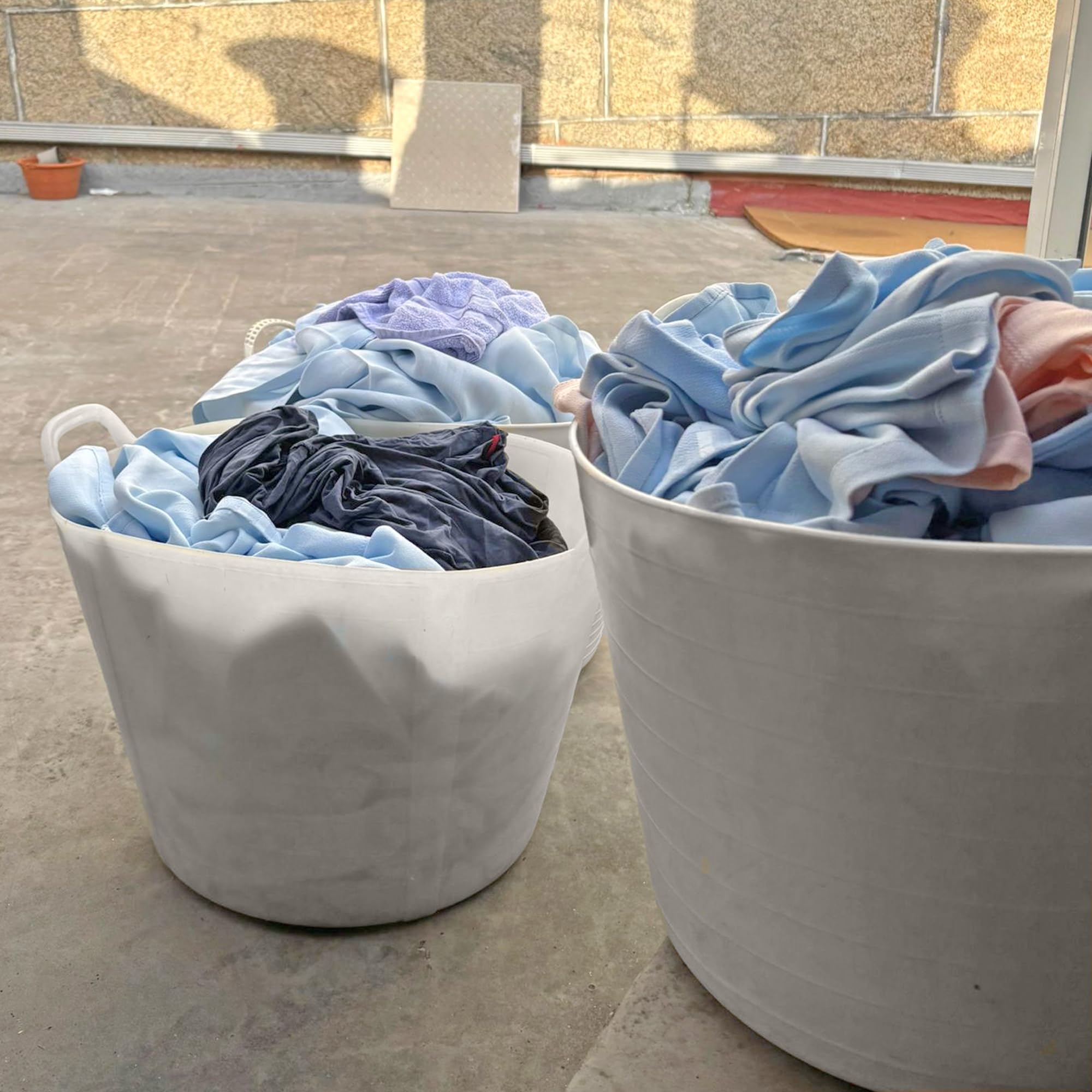 Pack 12 Capazos Blancos 42L Uso Alimentario Sin BPA Cocina y Hostelería | Hecho en España. Cumple Normativa Europea alimentaria. Resiste uso profesional intensivo en cocinas, restaurantes, cámaras