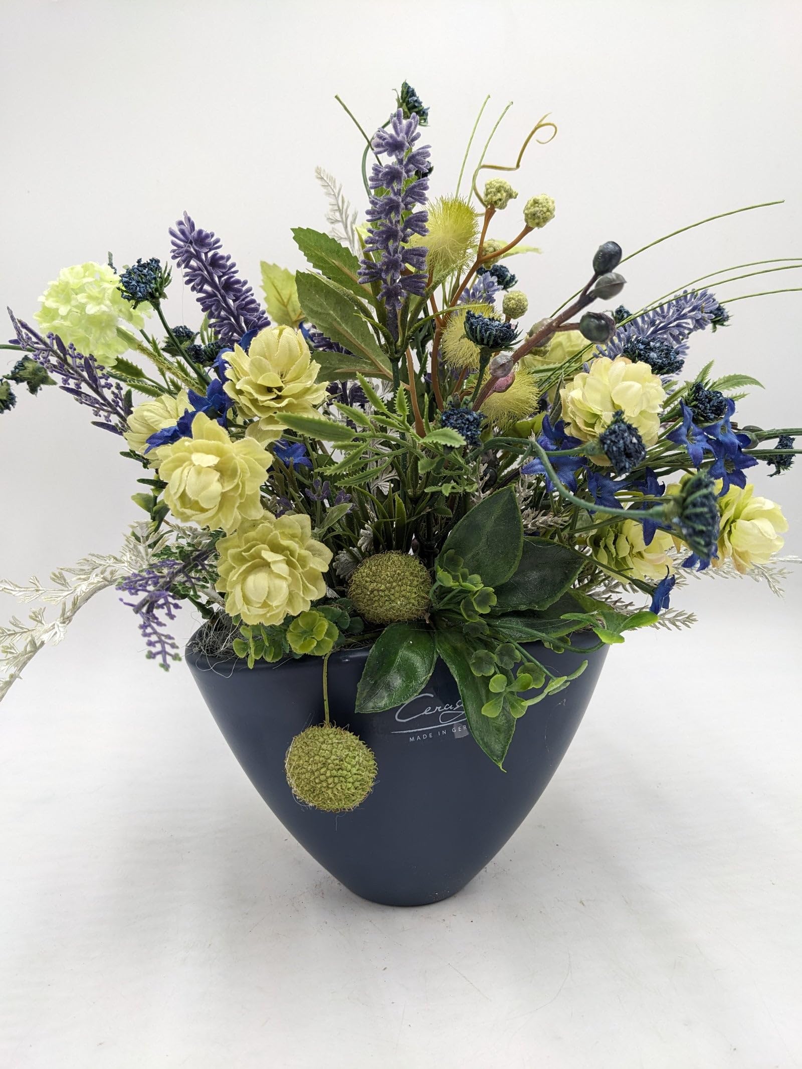 Sommergesteck Lavendel Gräser Hortensien blau grün