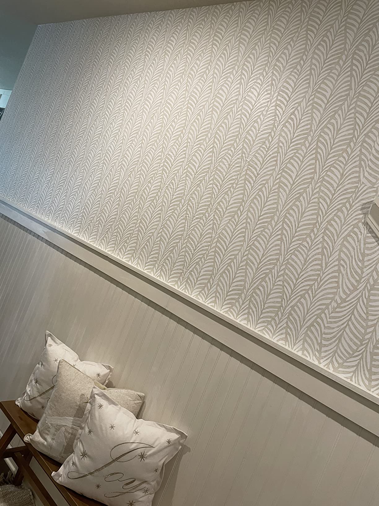 7/mo Finance Tempaper White Clay Block Print Leaves, Designer