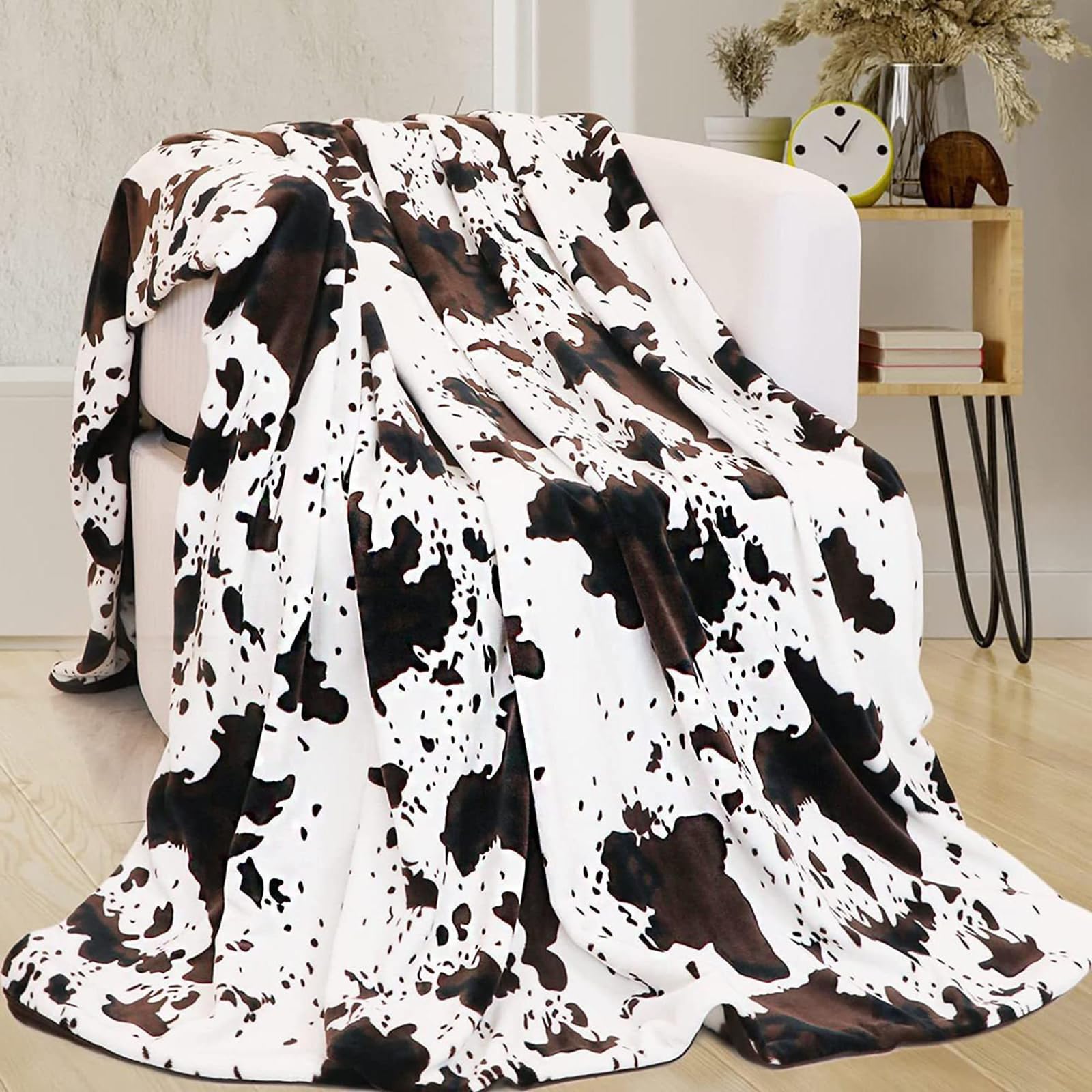 Throw Blanket 70x100cm Fluffy Blankets Sofa Bed Aviation Blanket Ultra Soft Lightweight Breathable Bed Throw for Summer and Winter, Elegant Home Decor Luxury Highland Cattle Black Brown