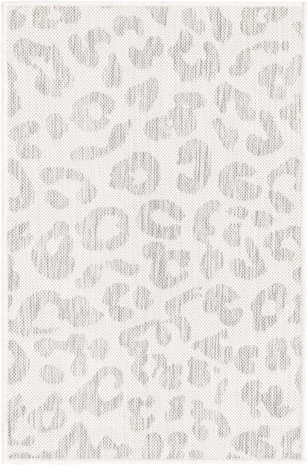 Unique Loom Outdoor Safari Collection Area Rug - Leopard (2' 2" x 3' 1" Rectangle, Ivory Gray)