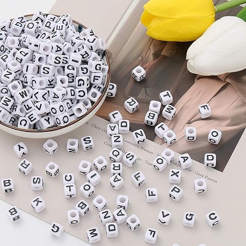 Miniatura 7 de 7 * 7mm Cuentas de Letras Cuadradas de Acrílico Blanco y Negro Cuentas de Letras de Cubo Blanco Letras Negras A-Z Cuentas Plásticas Sueltas