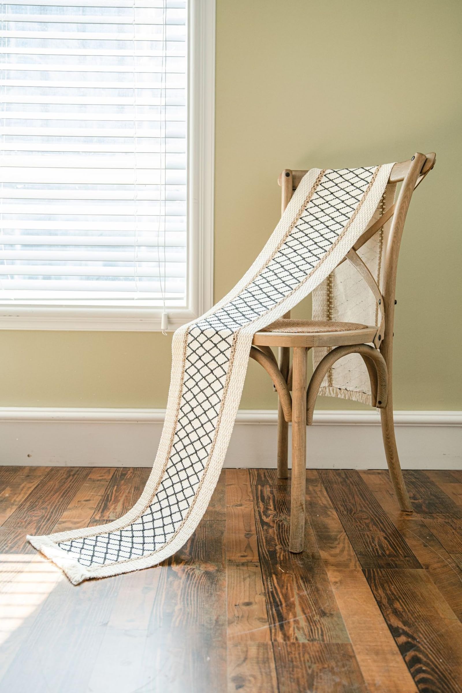 Tischläufer Baumwolle Leinen, Makramee Boho Tischläufer Esstisch Abwaschbar Gewebter Raute Kariert Muster mit Quasten Tischdecke für Küche Dekor, 30x350 cm, Beige Schwarz