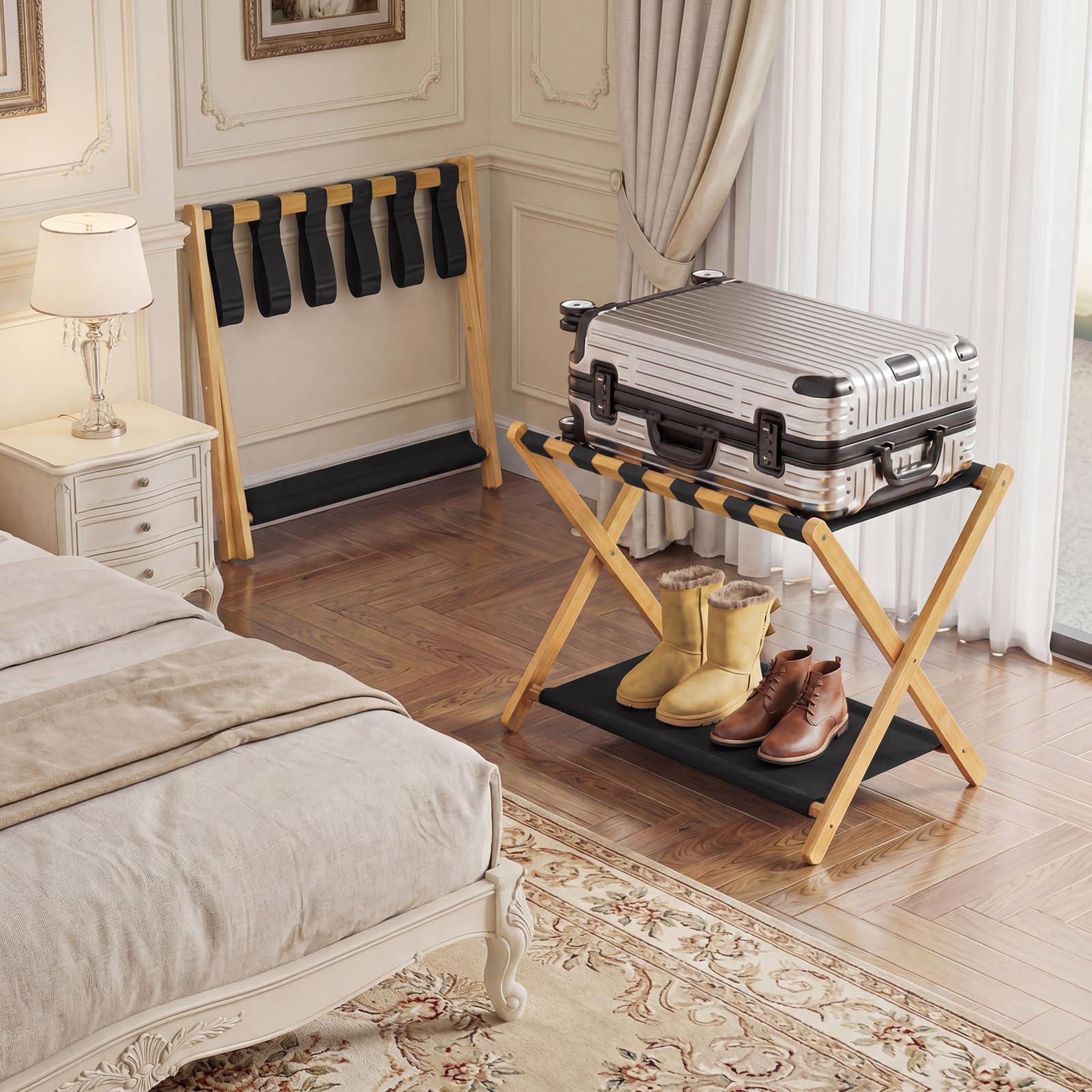 GYMAX Set di 2 Portavaligie in Bambù, Supporti Pieghevoli per Valigie con Mensola Portaoggetti in Tessuto, 5 Cinghie in Nylon Resistenti, Portavaligie per Camera Ospiti, Camera da Letto(Naturale)