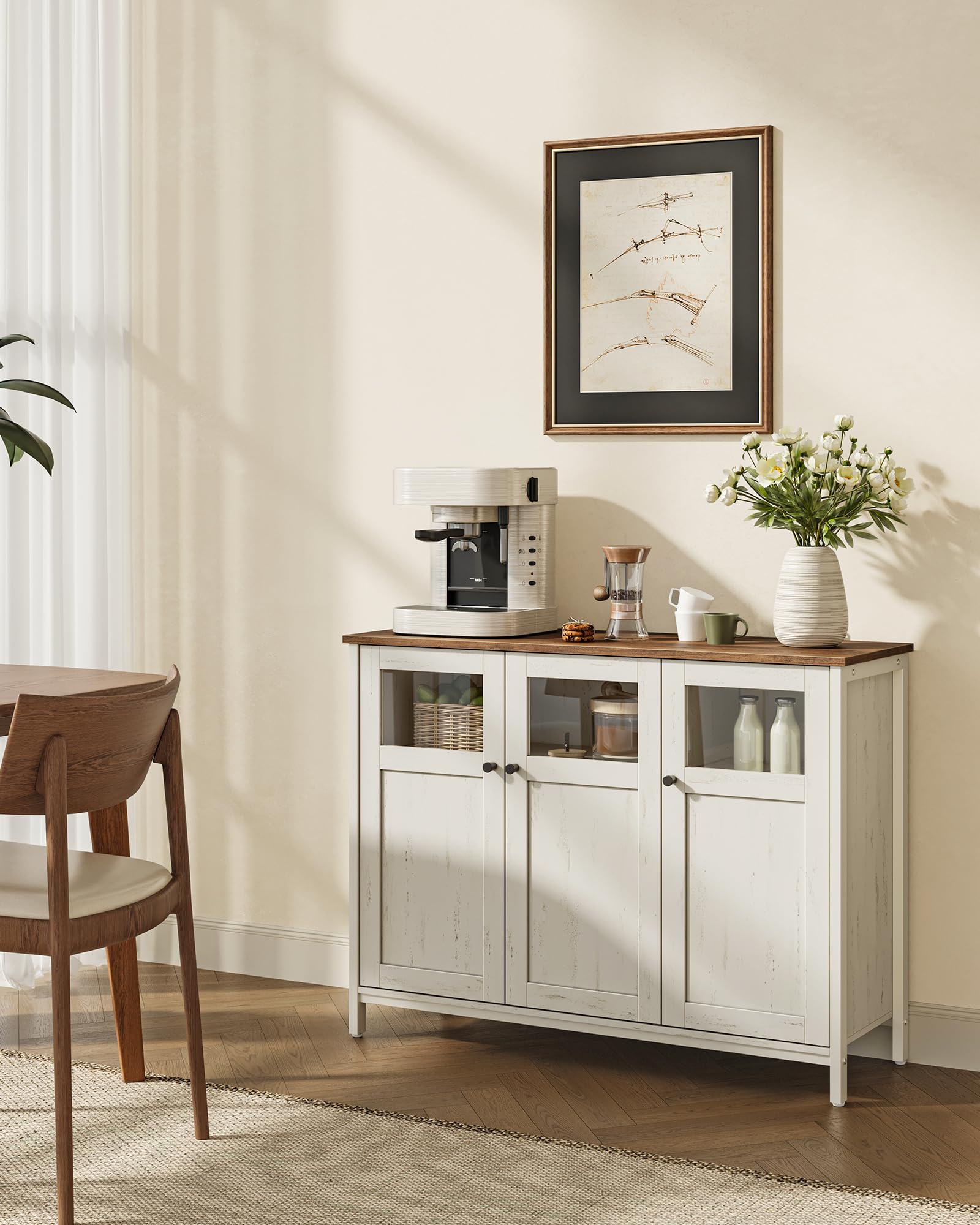 VASAGLE Sideboard, Küchenschrank, Aufbewahrungsschrank, mit Glastüren, für Wohnzimmer, Küche, Esszimmer, Stahlrahmen, Industriestil, honigbraun-vintageweiß LSC099WJ02