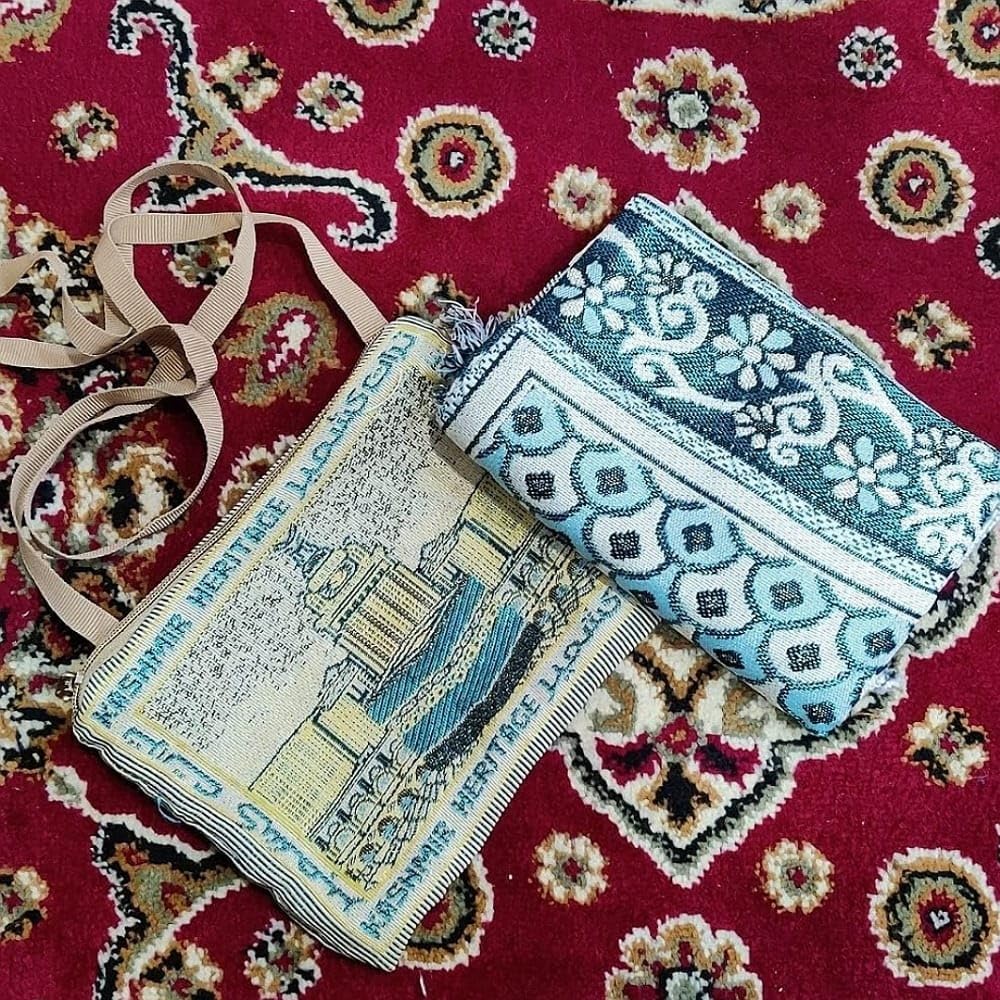 Weinbux Safri Full Travel Prayer Mat, Pocket Friendly Prayer Mat/Pouch Packing Velvet Prayer Mat Travel Prayer Mat (Multicolor)-image-5